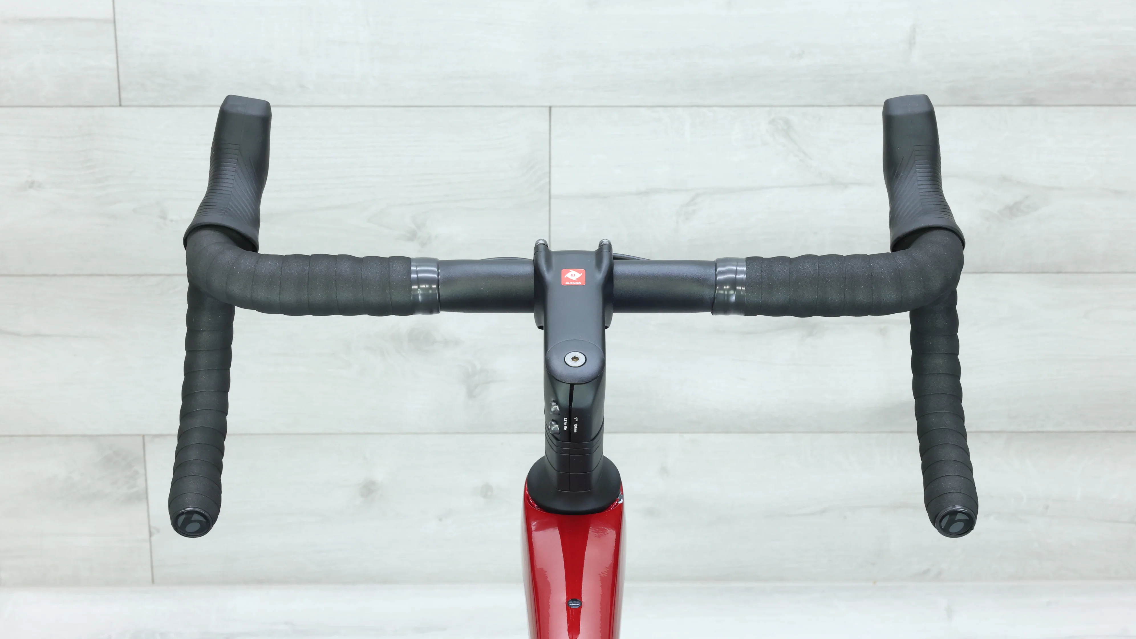 2024 Trek Domane SL 6 AXS Gen 4 Road Bike - 58cm - Image 13