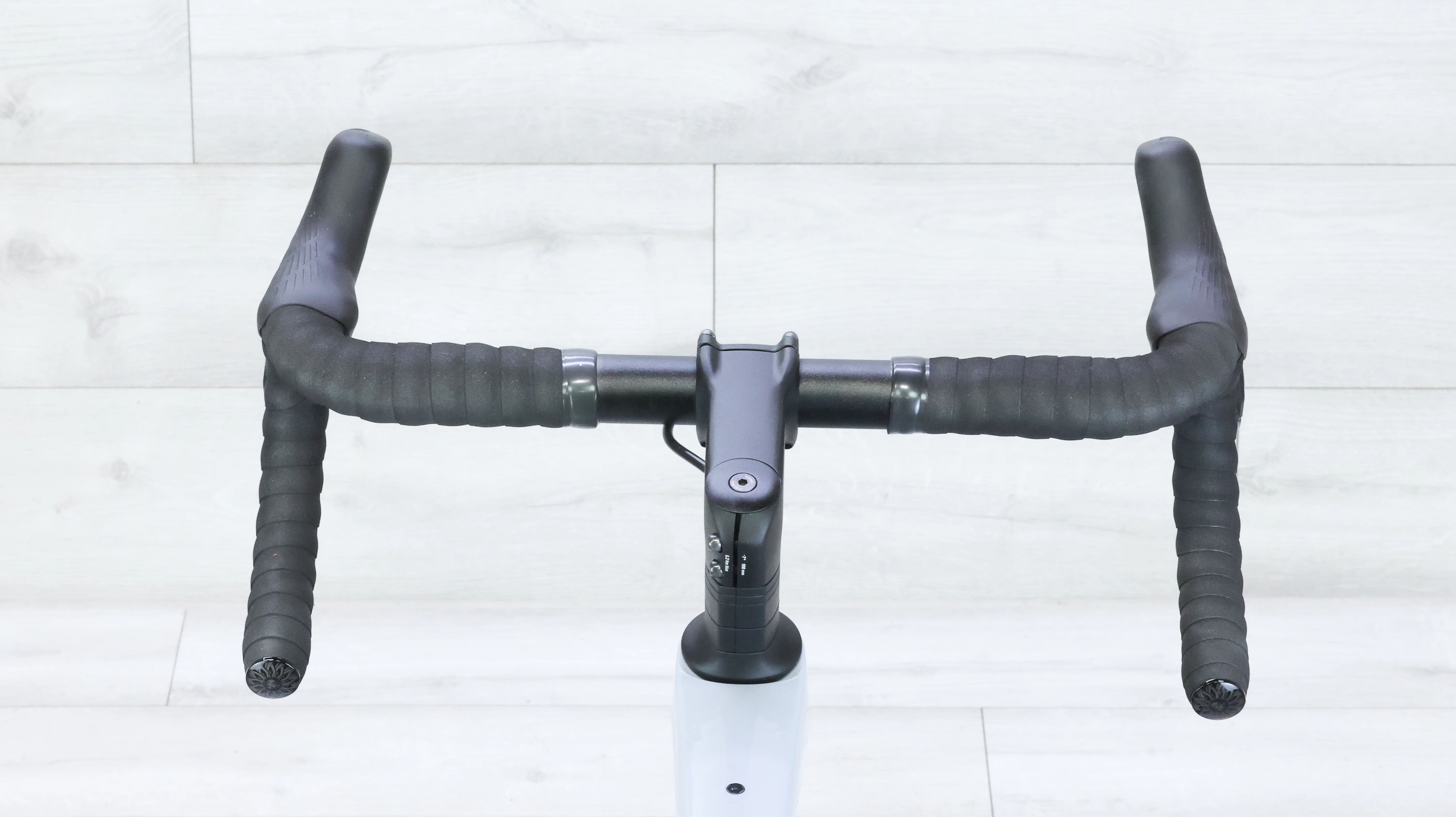 2024 Trek Domane SL 7 Gen 4 Road Bike - 56cm - Image 13