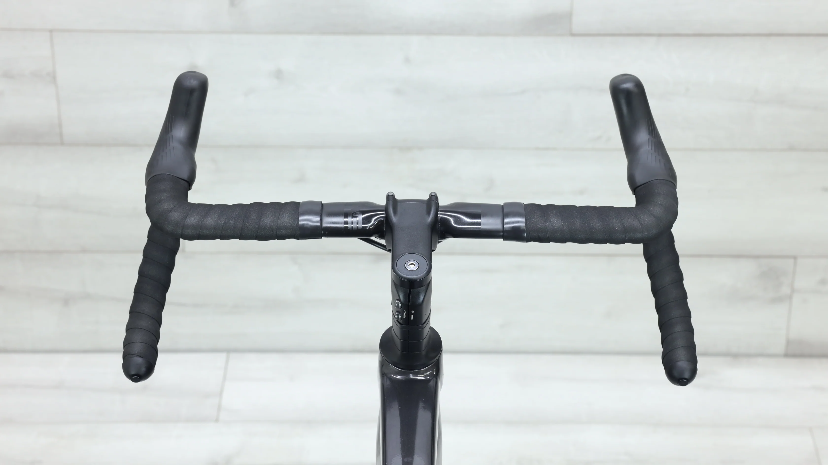Trek Emonda ALR Disc Di2 Road Bike - 2024, 60cm - Image 11