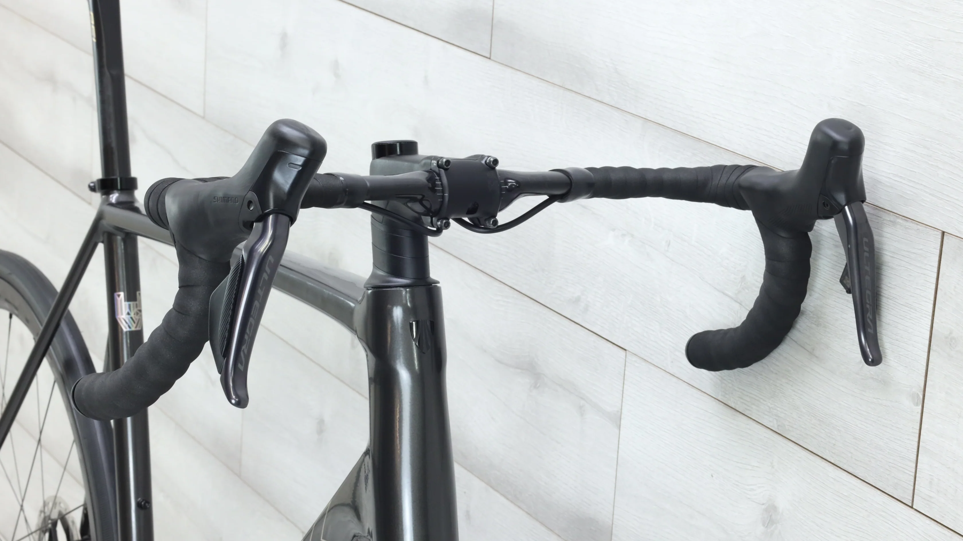 Trek Emonda ALR Disc Di2 Road Bike - 2024, 60cm - Image 7