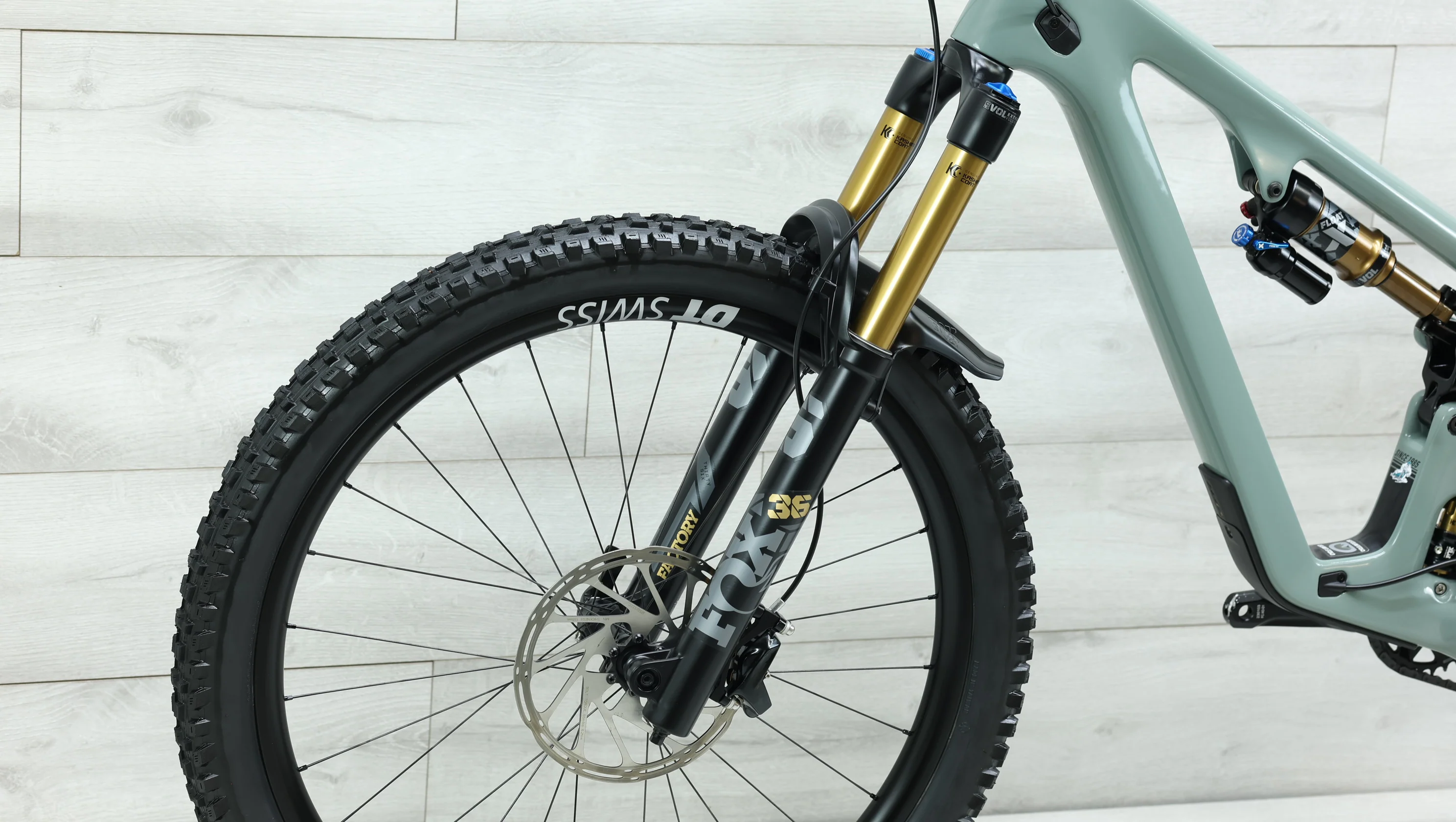 2024 Yeti SB135 LRT3 XO T-Type Mountain Bike - Medium - Image 8