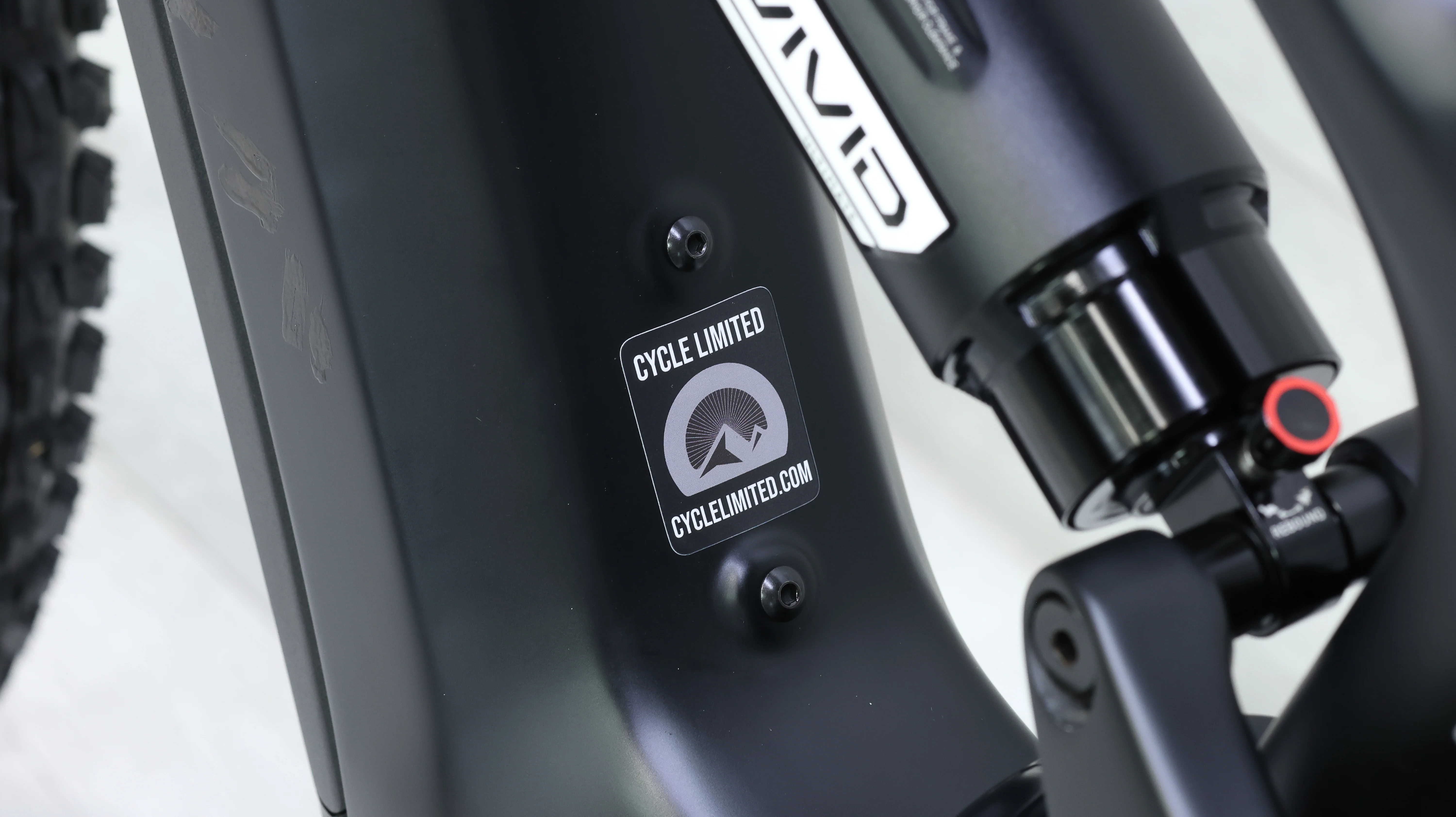 2024 YT Decoy CORE 4 29 Mountain E-Bike - Medium - Image 3