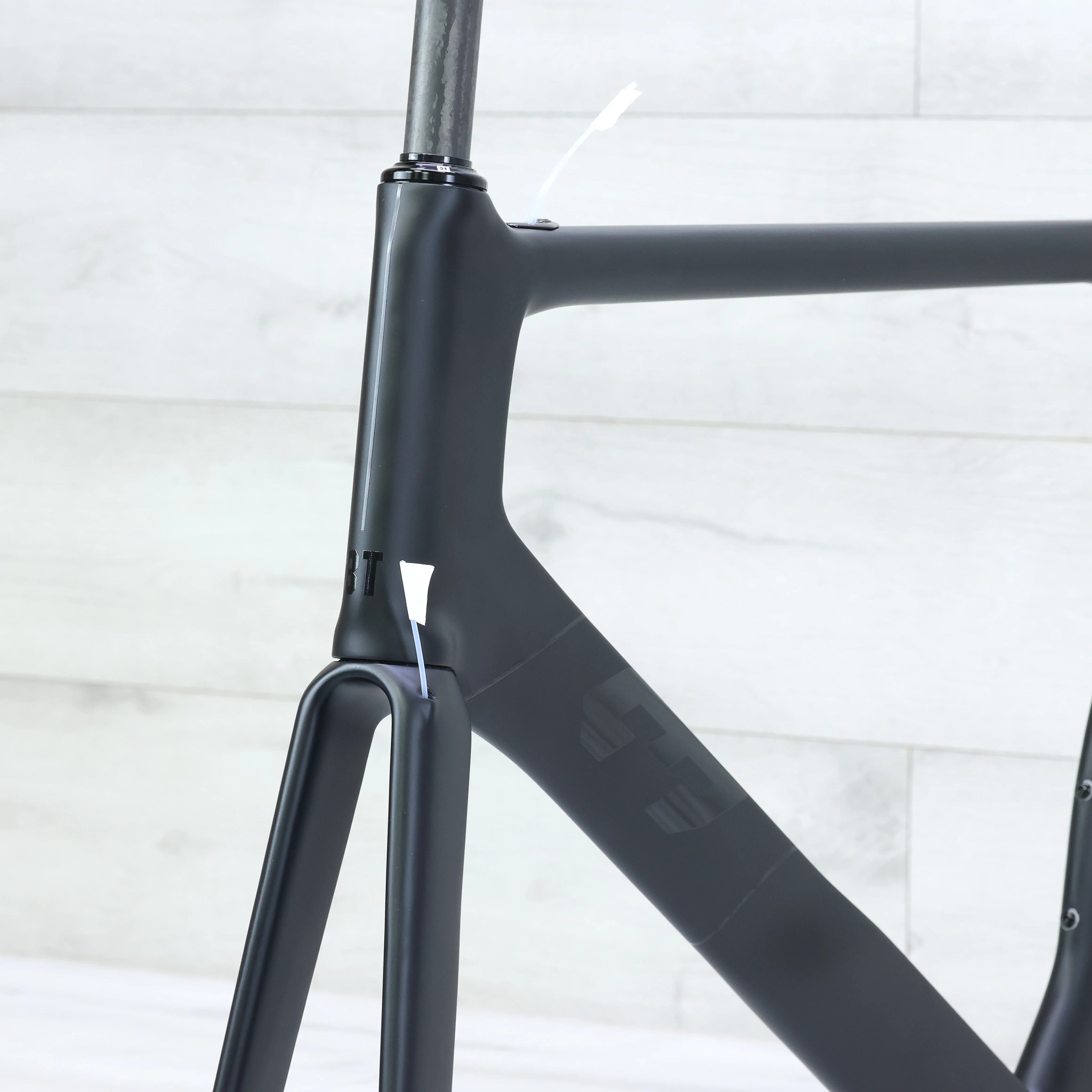 3T Strada 1x Team Stealth Disc Brake Aero Road Bike Frameset - X-Large - Image 6