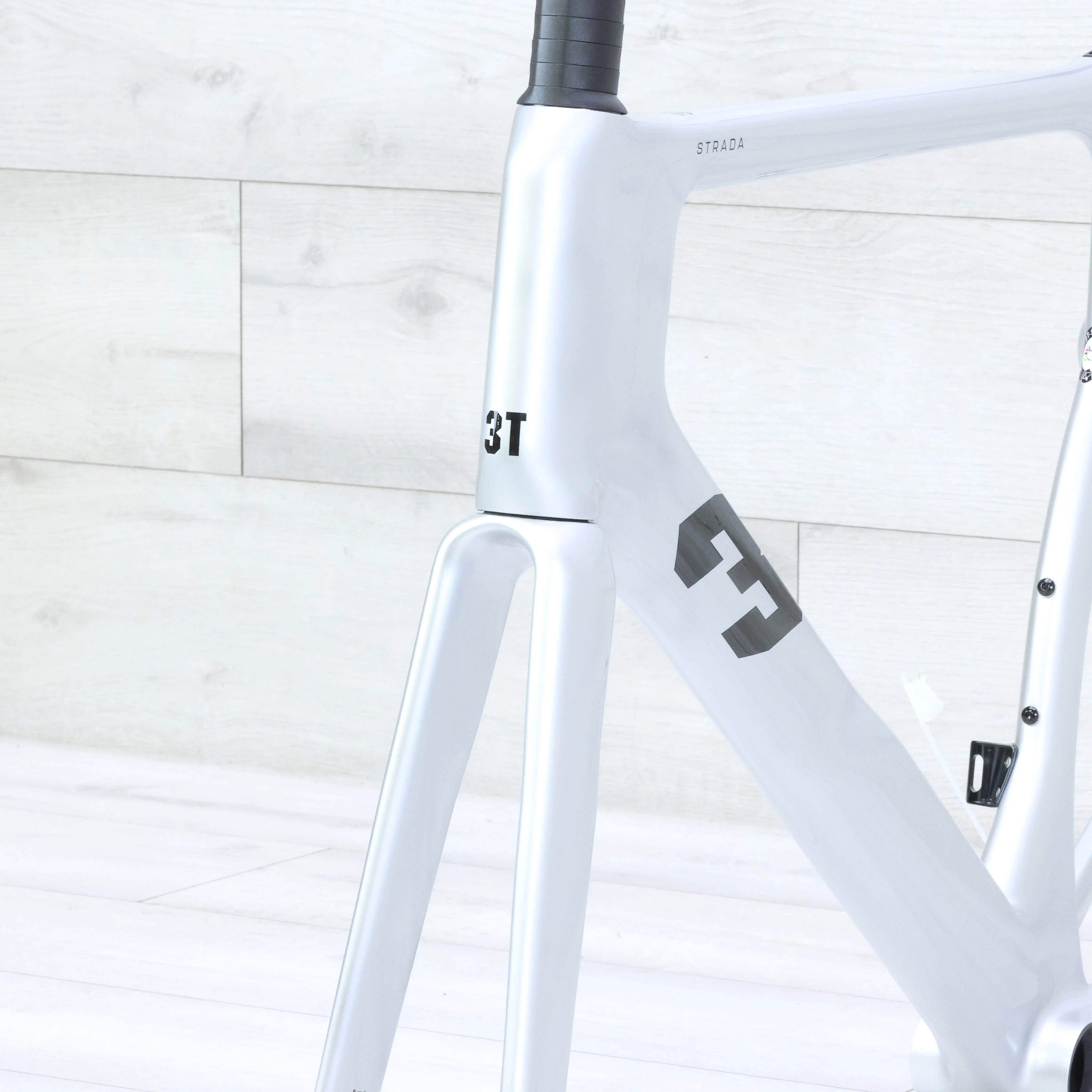3T Strada 2x Disc Brake Aero Road Bike Frameset 700c Chrome - 56cm - Image 5
