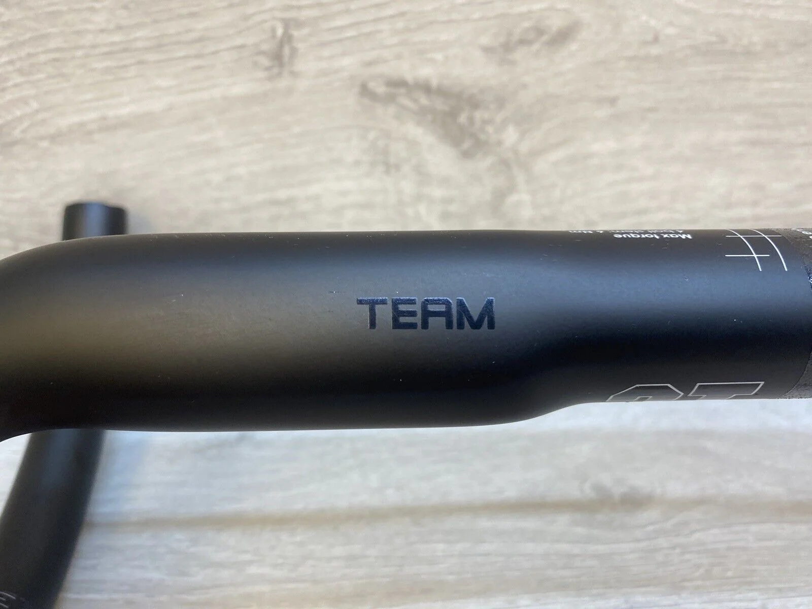 3T Ergonova Team Stealth Carbon Fiber Handlebar 40cm 31.8mm - Image 7