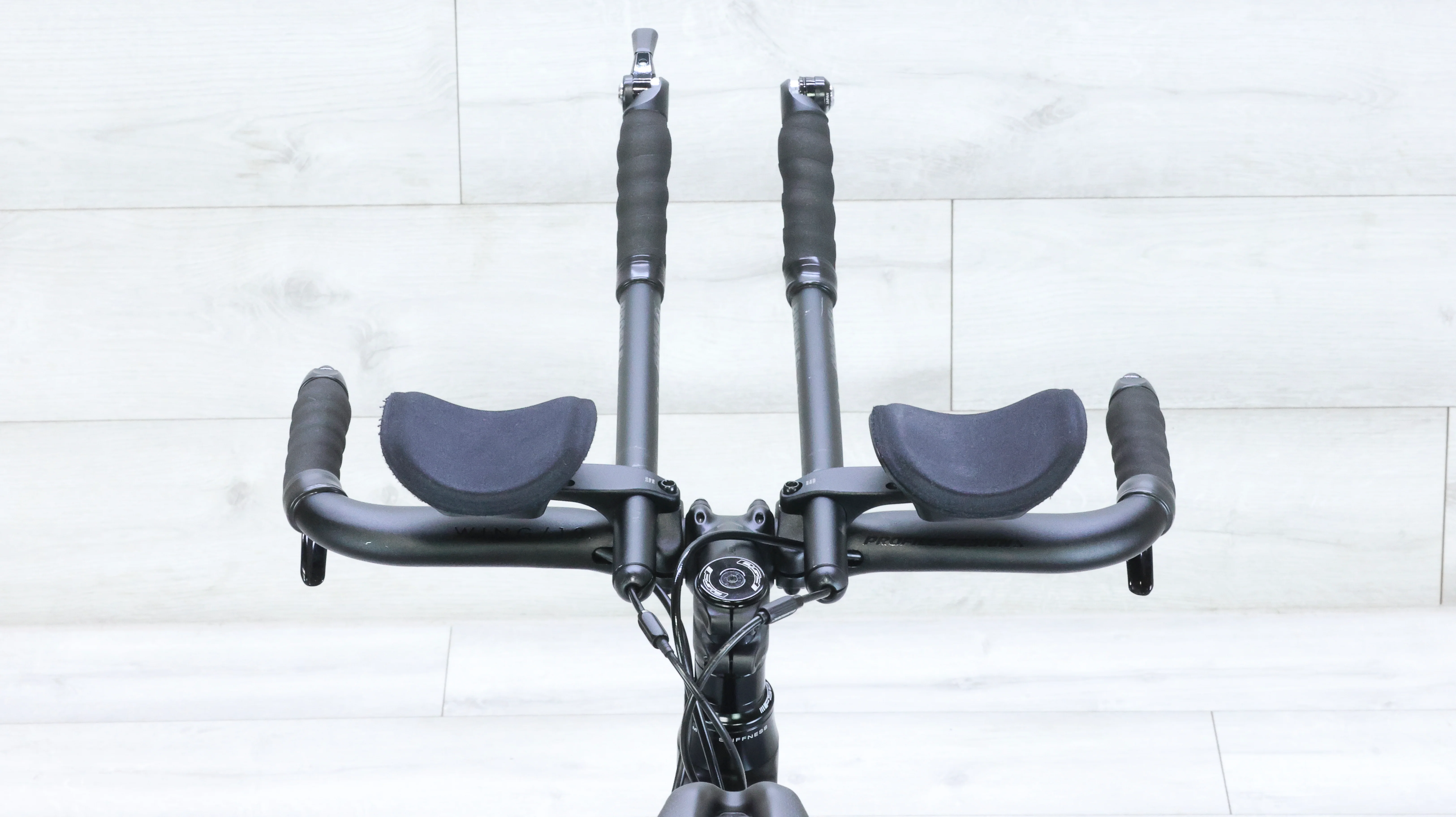Argon 18 E-117 Triathlon Bike - 2019, Medium - Image 13