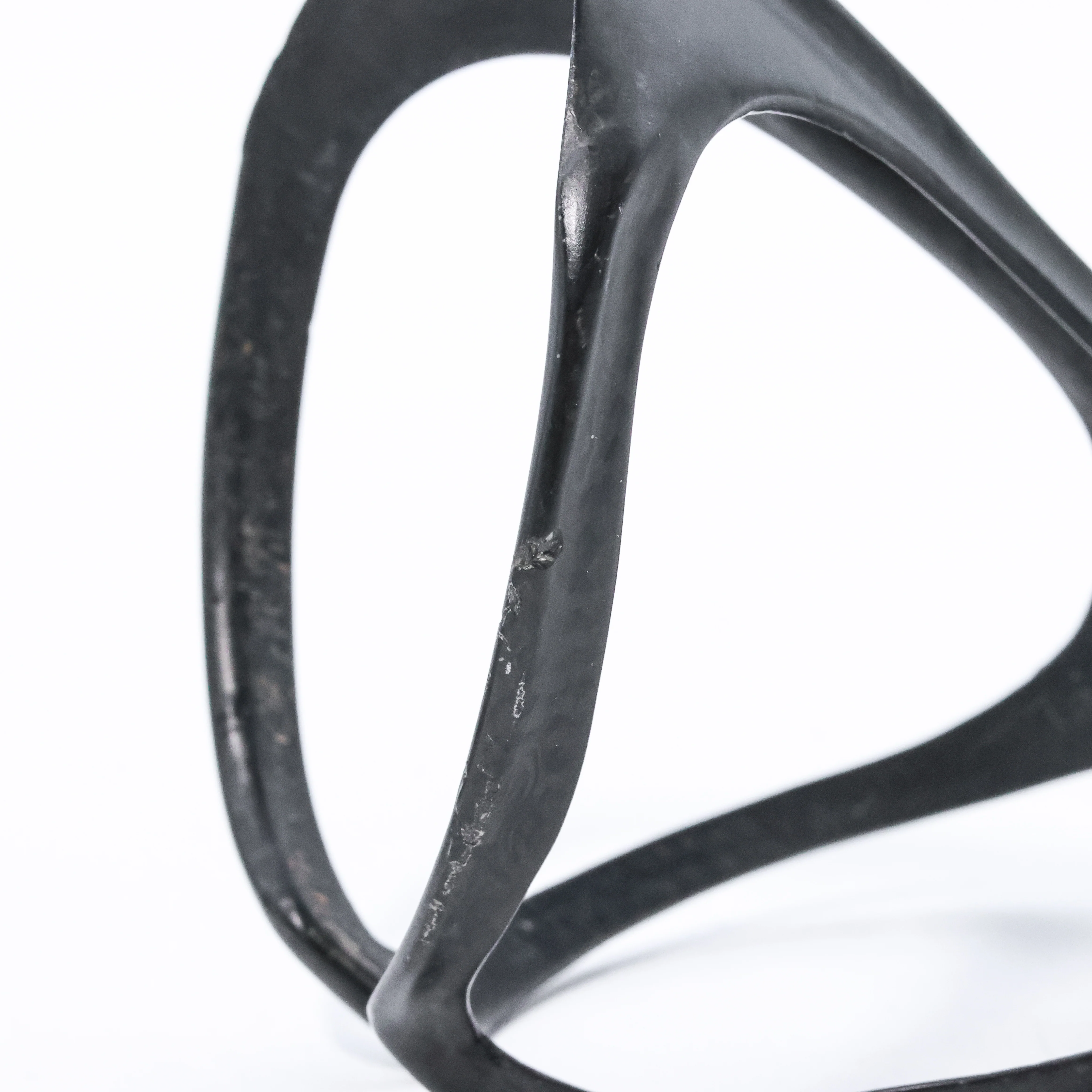 Arundel Mandible 3k Weave Matte Carbon Top Load Bottle Cage Pair - 53g - Image 4