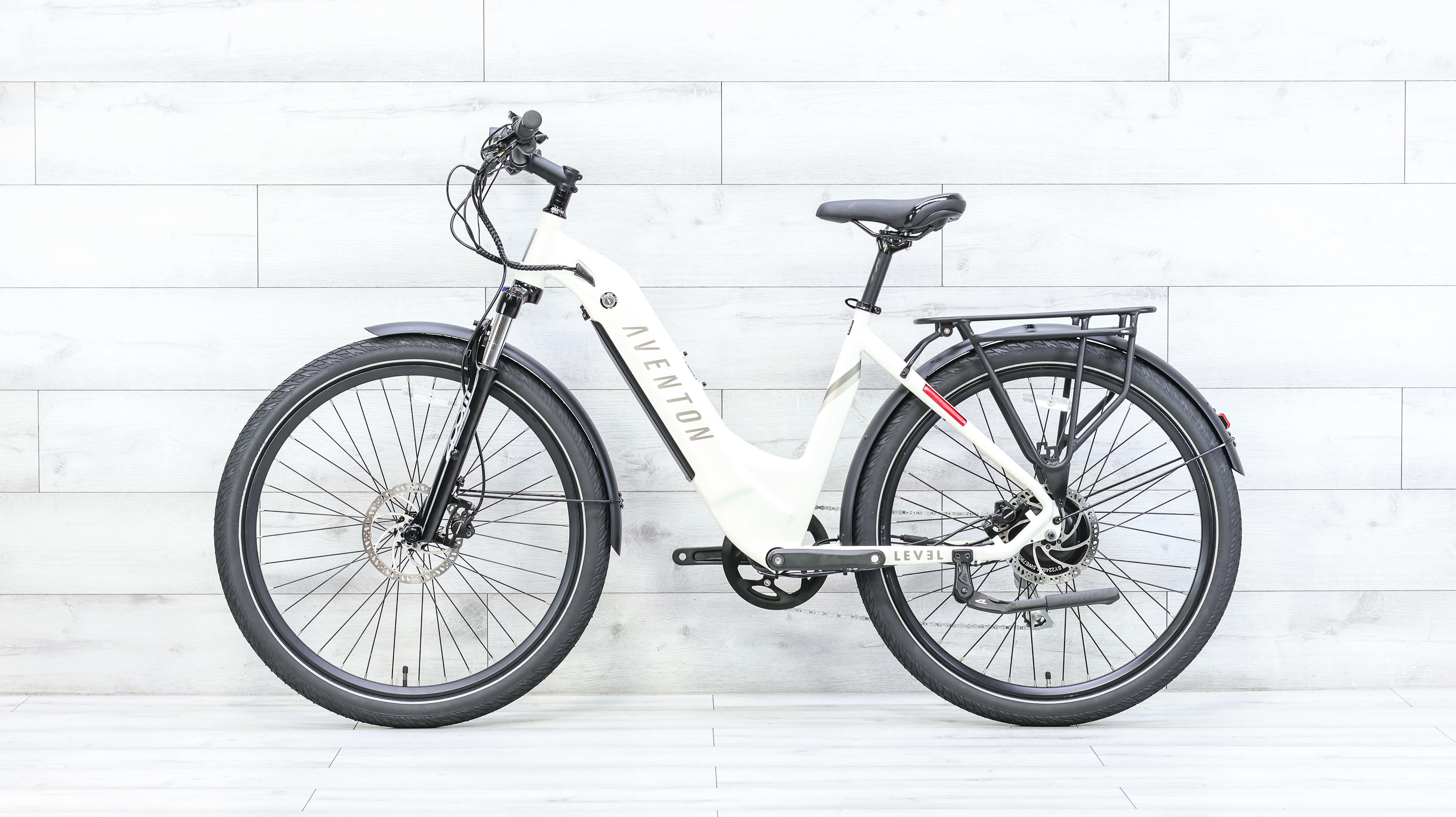 Aventon Level 2 Step-Through E-Bike - 2023, Med/Large - Image 2