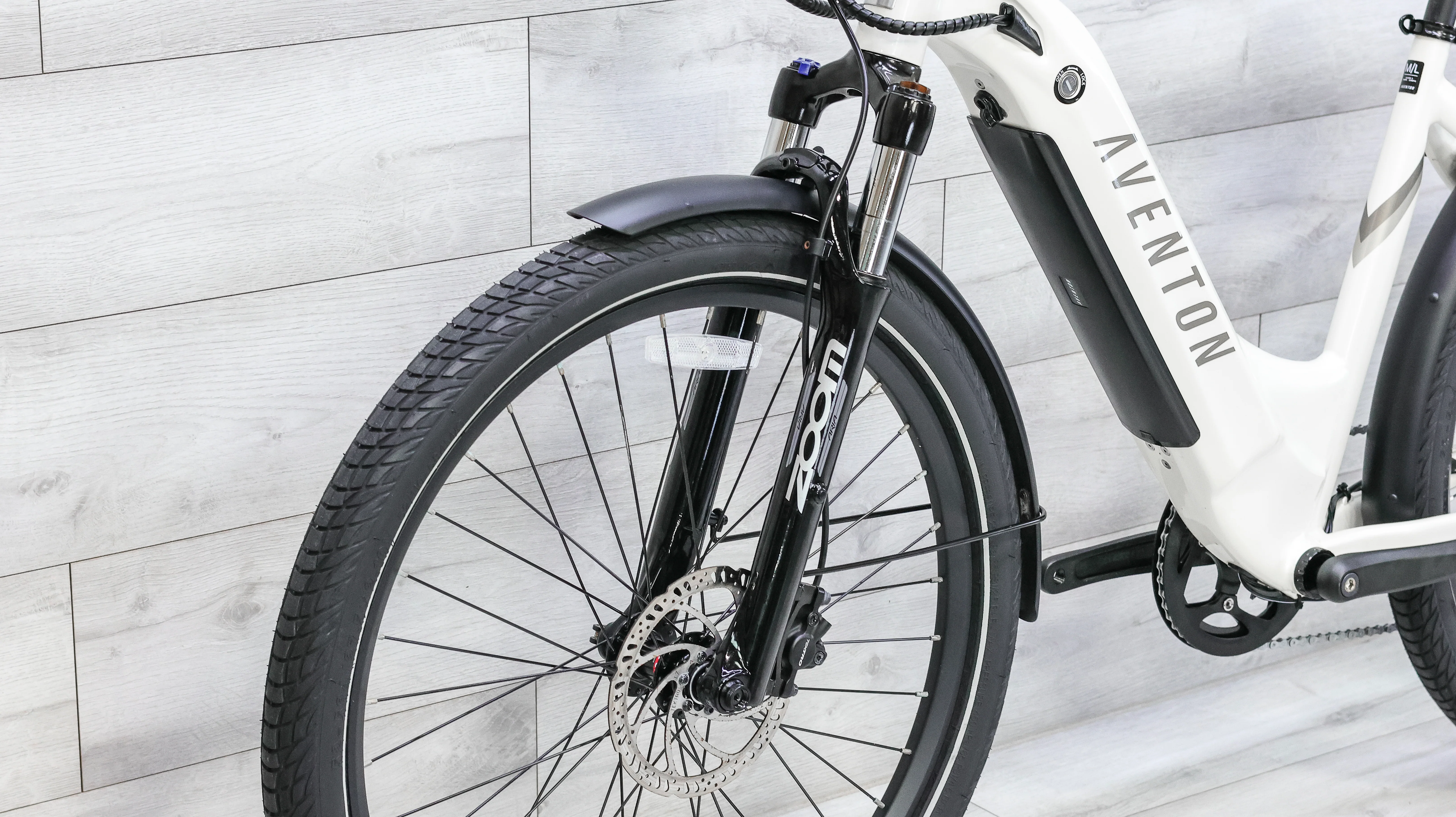 Aventon Level 2 Step-Through E-Bike - 2023, Med/Large - Image 9