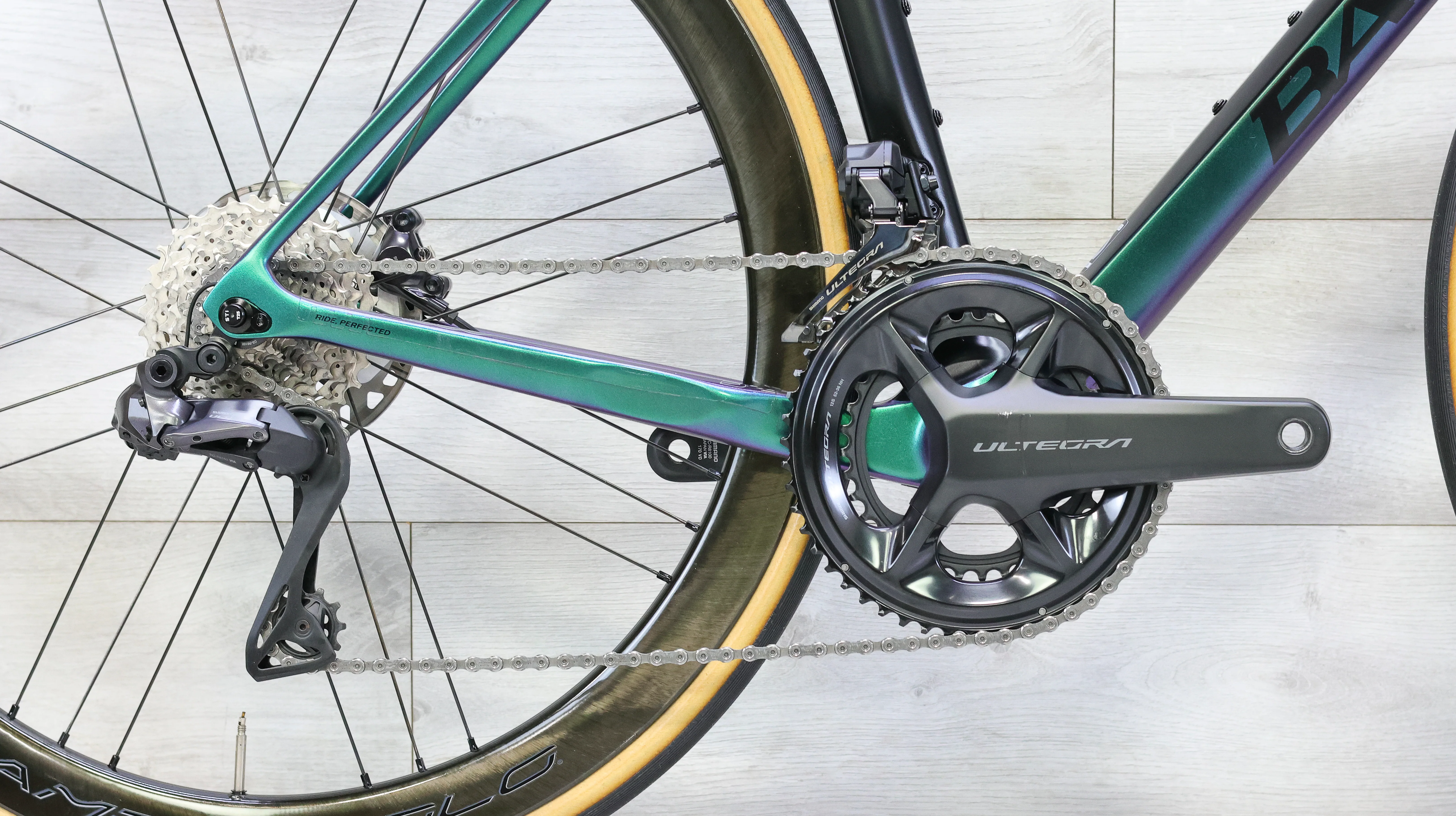 Basso Diamante SV Ultegra Di2 Road Bike - 2024, 53cm - Image 5