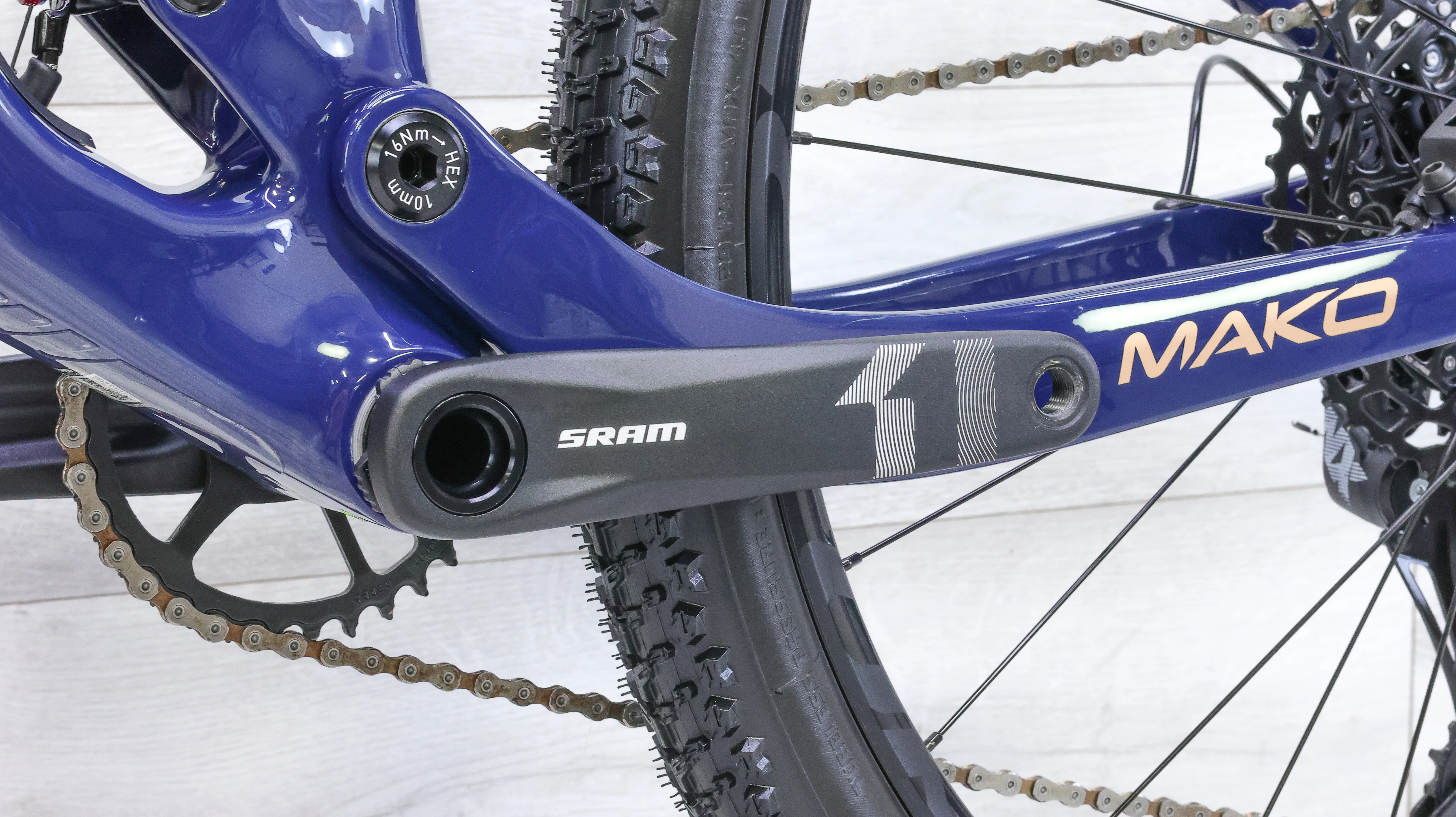 Berria Mako Mountain Bike - 2024, Medium - Image 7