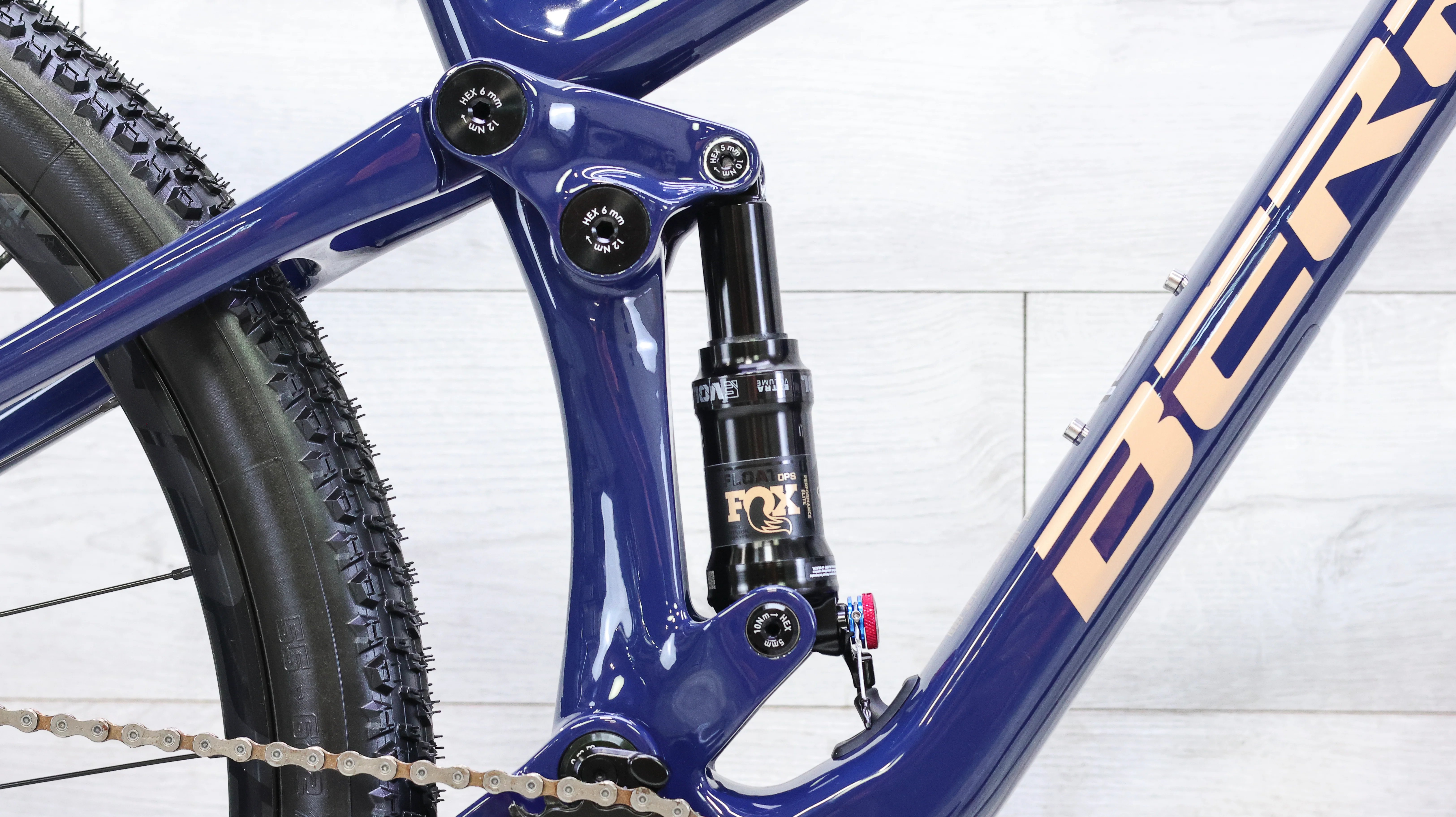 Berria Mako Mountain Bike - 2024, Medium - Image 8