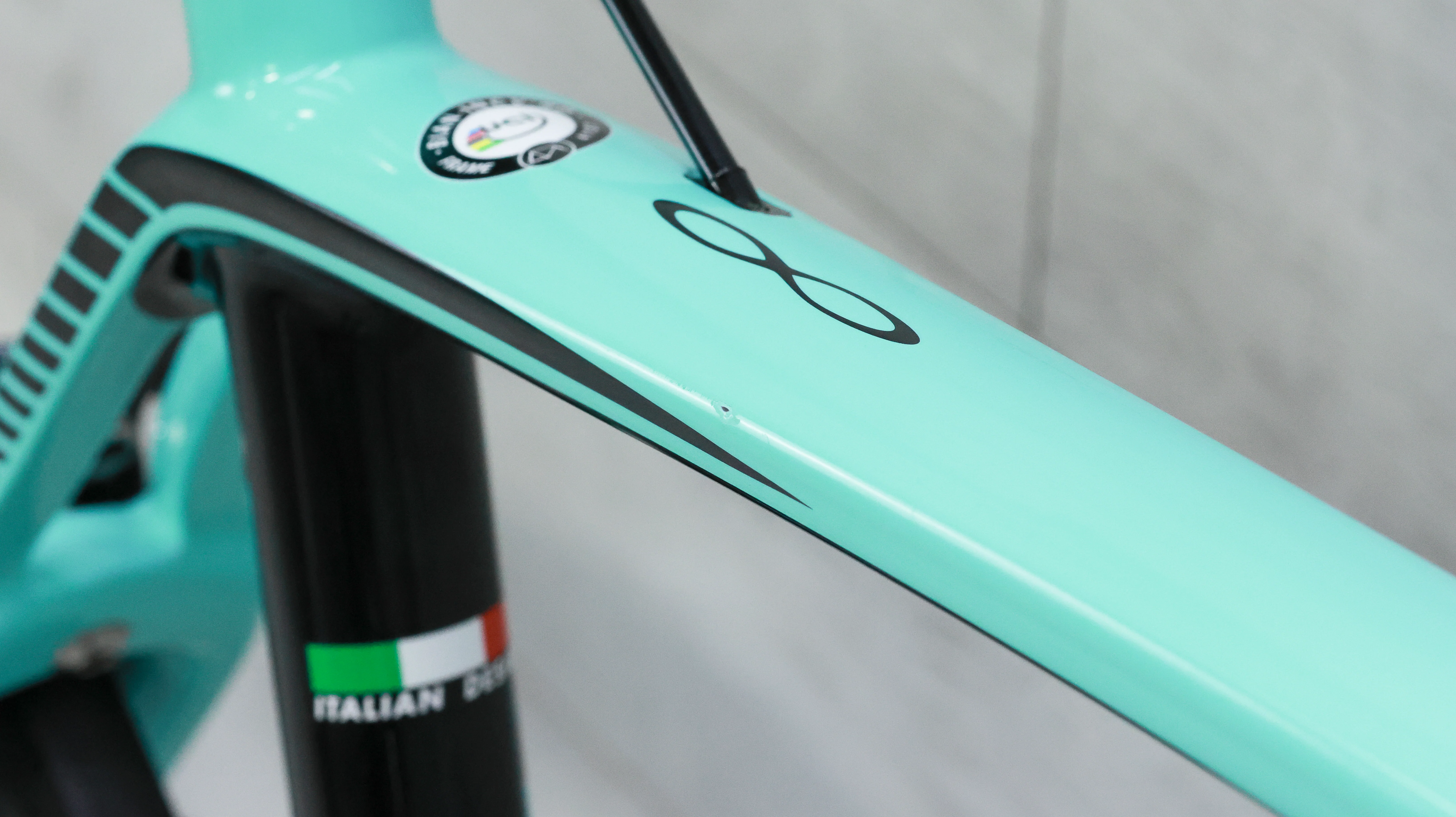 Bianchi Infinito CV Campagnolo Chorus Road Bike - 2019, 61cm - Image 16