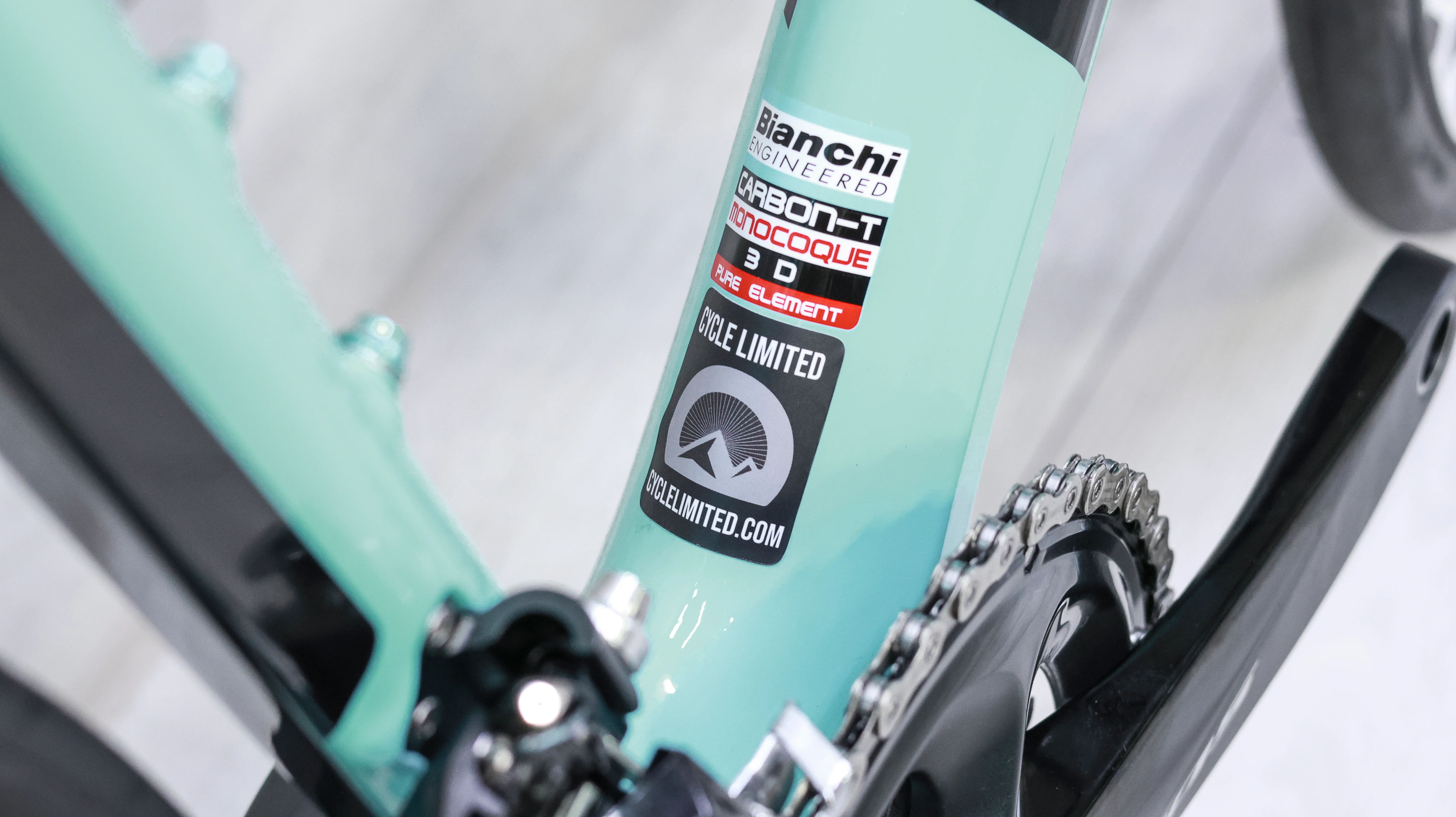 Bianchi Infinito CV Disc Road Bike - 2019, 61cm - Image 3