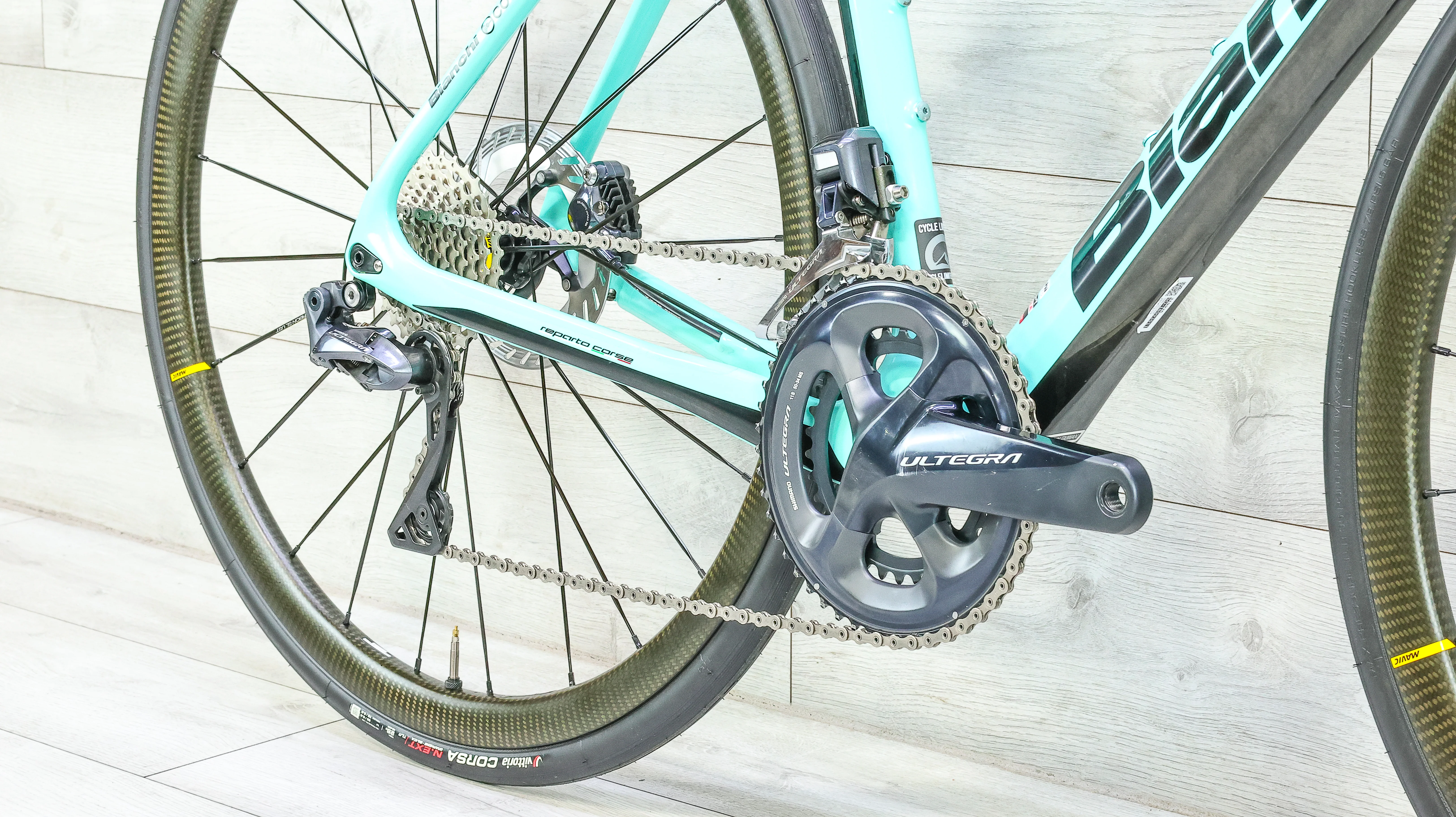 Bianchi Infinito CV Disc Ultegra Di2 Road Bike - 2019, 53cm - Image 6