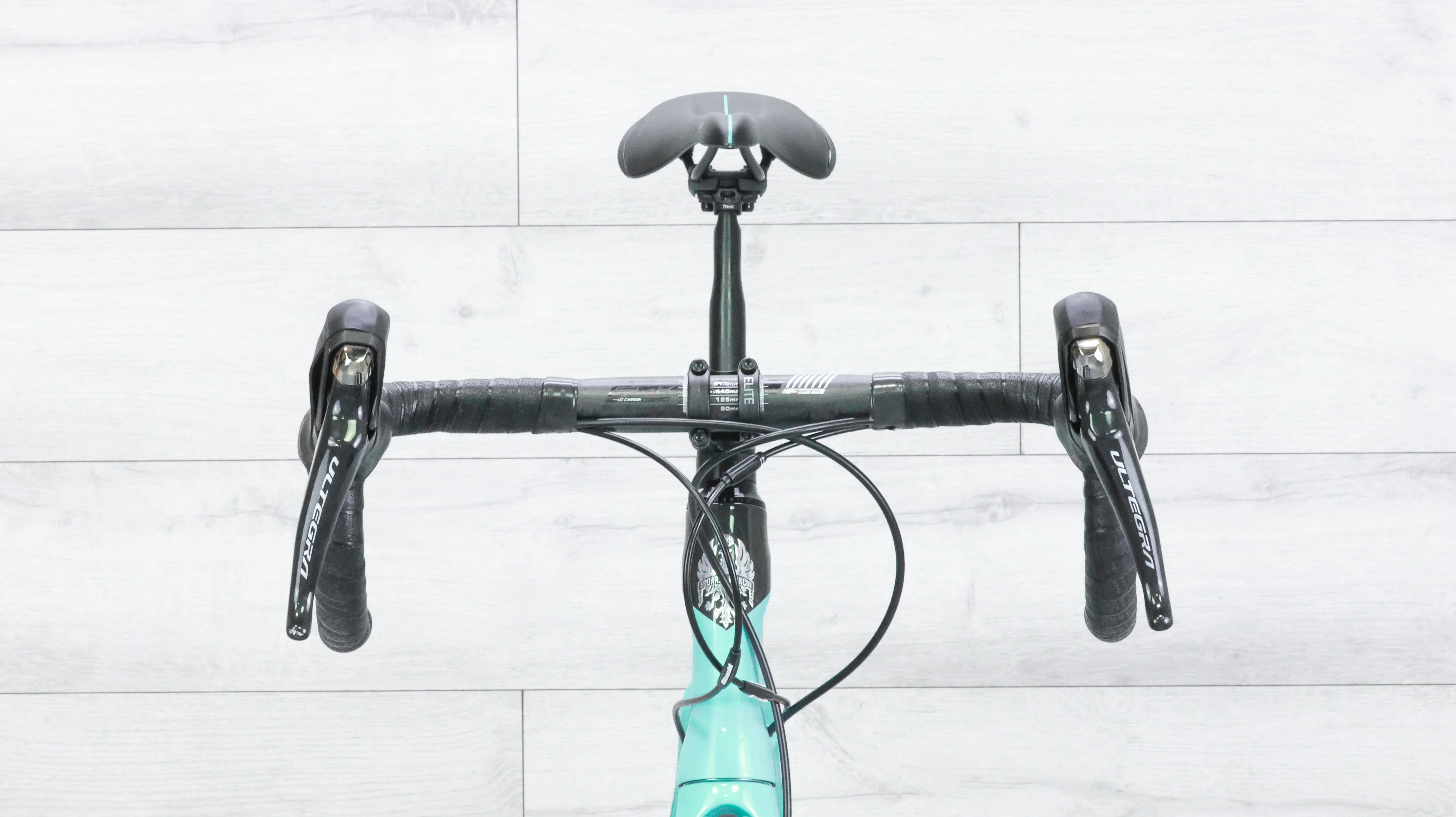 Bianchi Oltre XR3 Ultegra Disc Road Bike - 2020, 57cm - Image 12