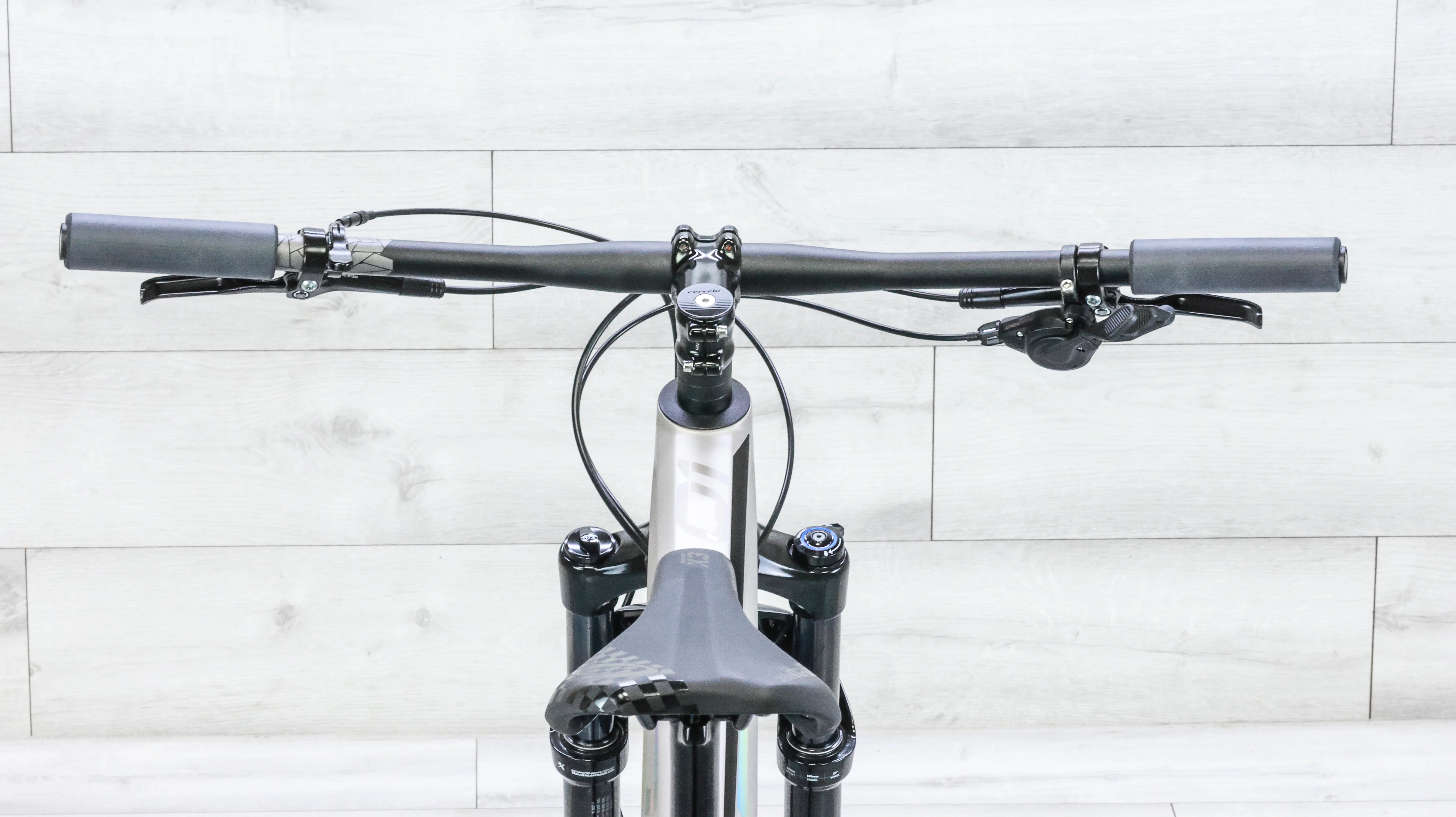 BMC Fourstroke 01 Mountain Bike - 2022, Small - Image 13