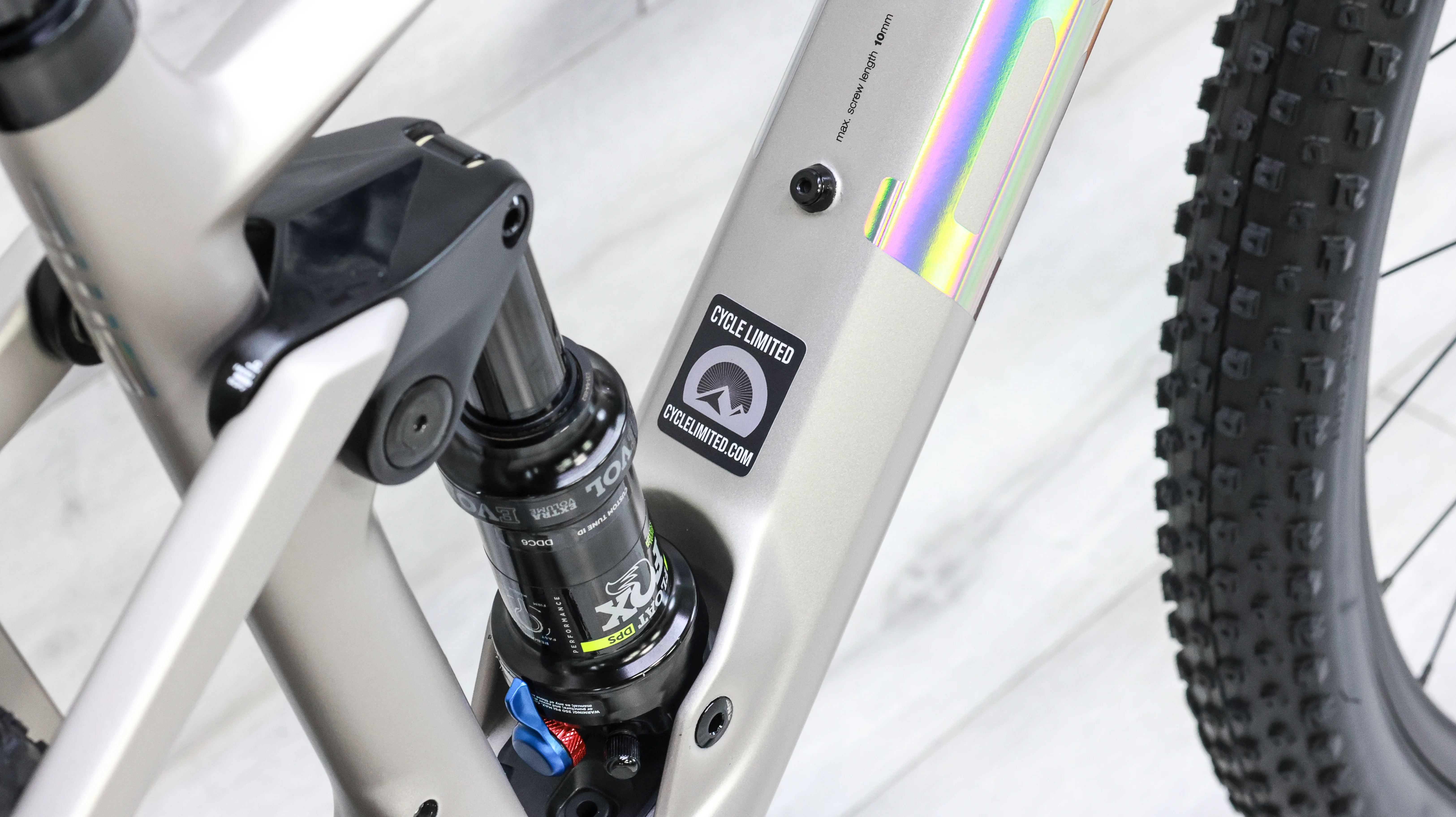 BMC Fourstroke 01 Mountain Bike - 2022, Small - Image 3