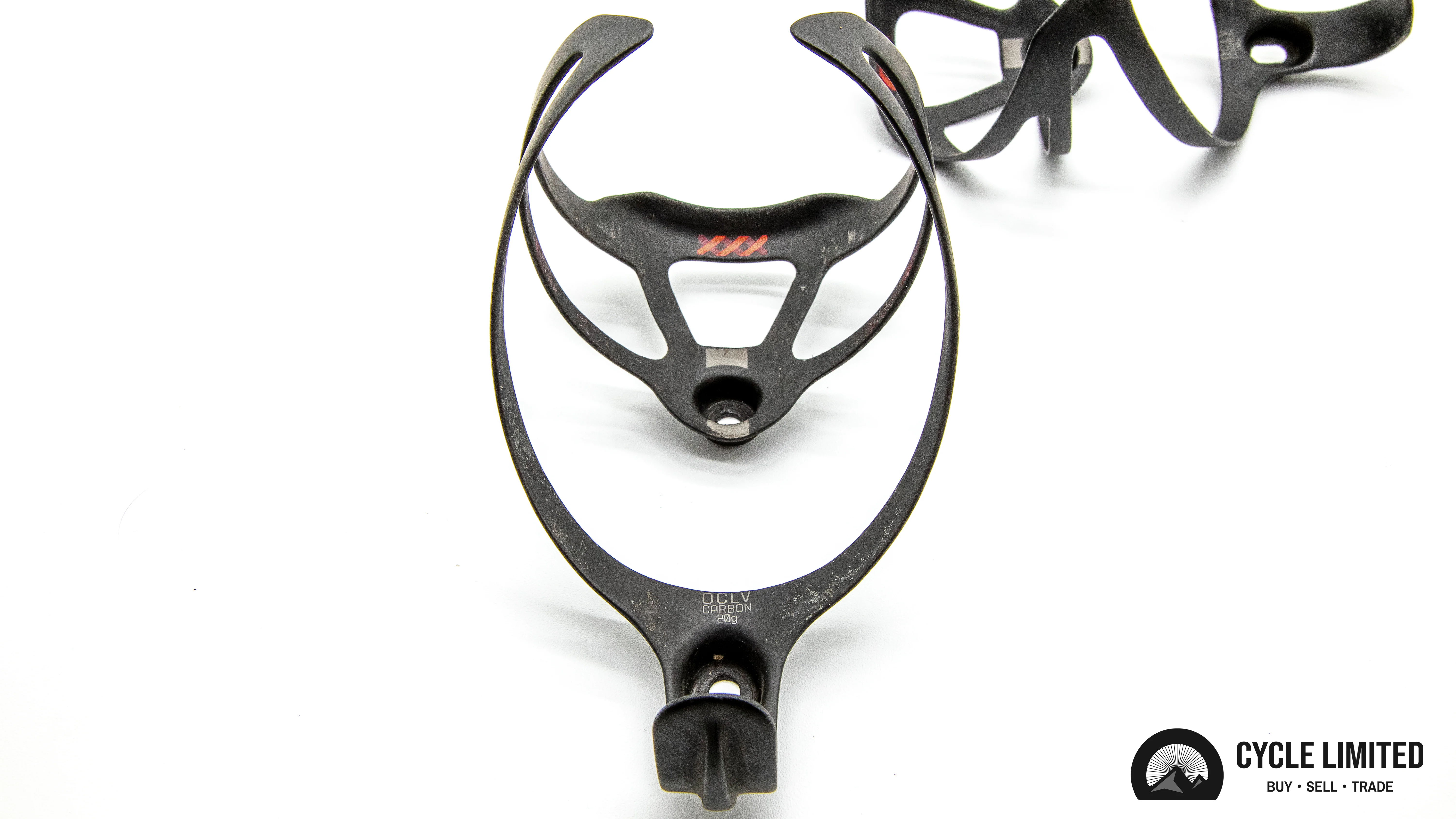 Bontrager XXX Carbon Water Bottle Cage Pair 35g - Image 5