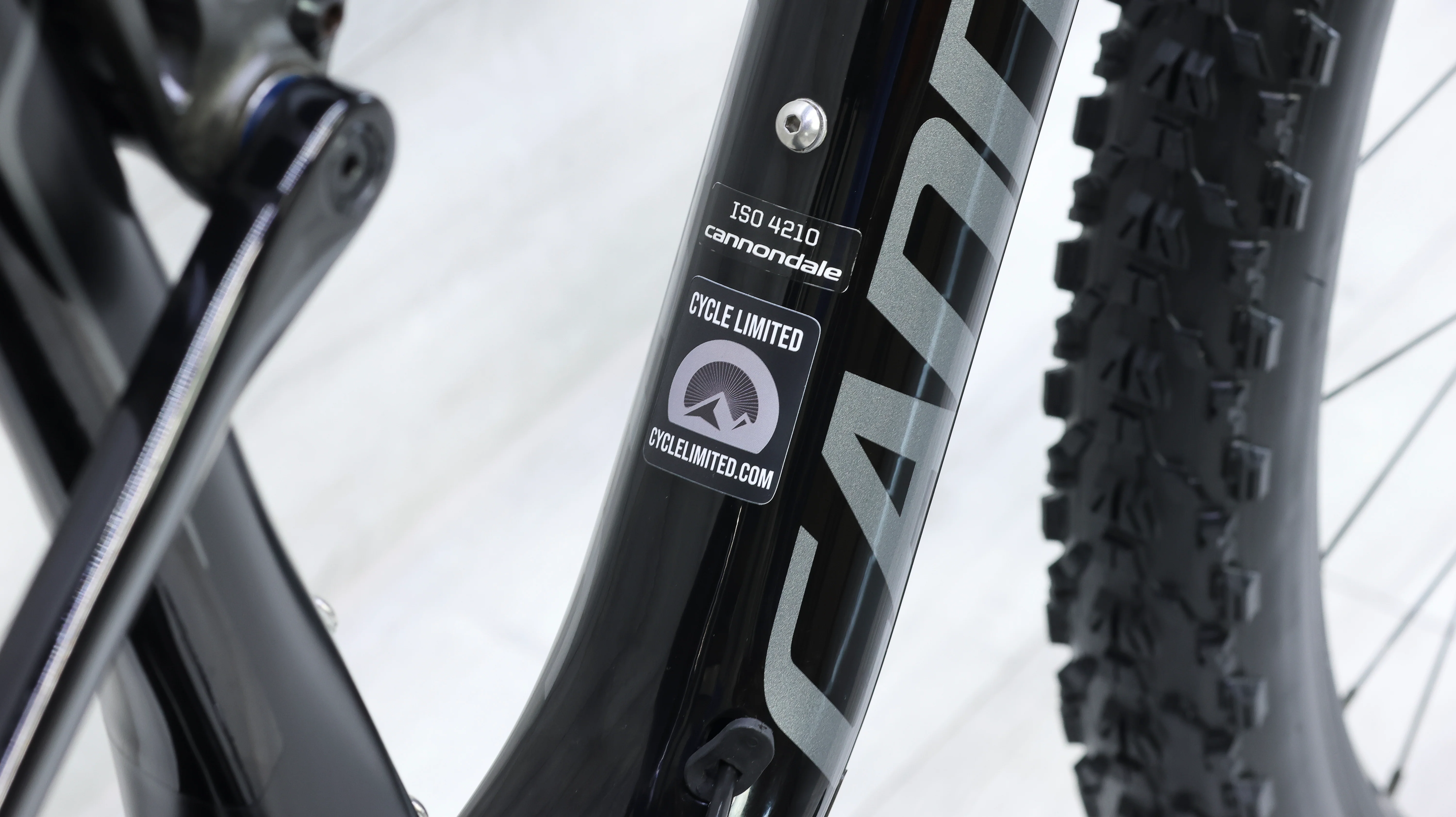 Cannondale Scalpel SE 2 Mountain Bike - 2018, Medium - Image 4