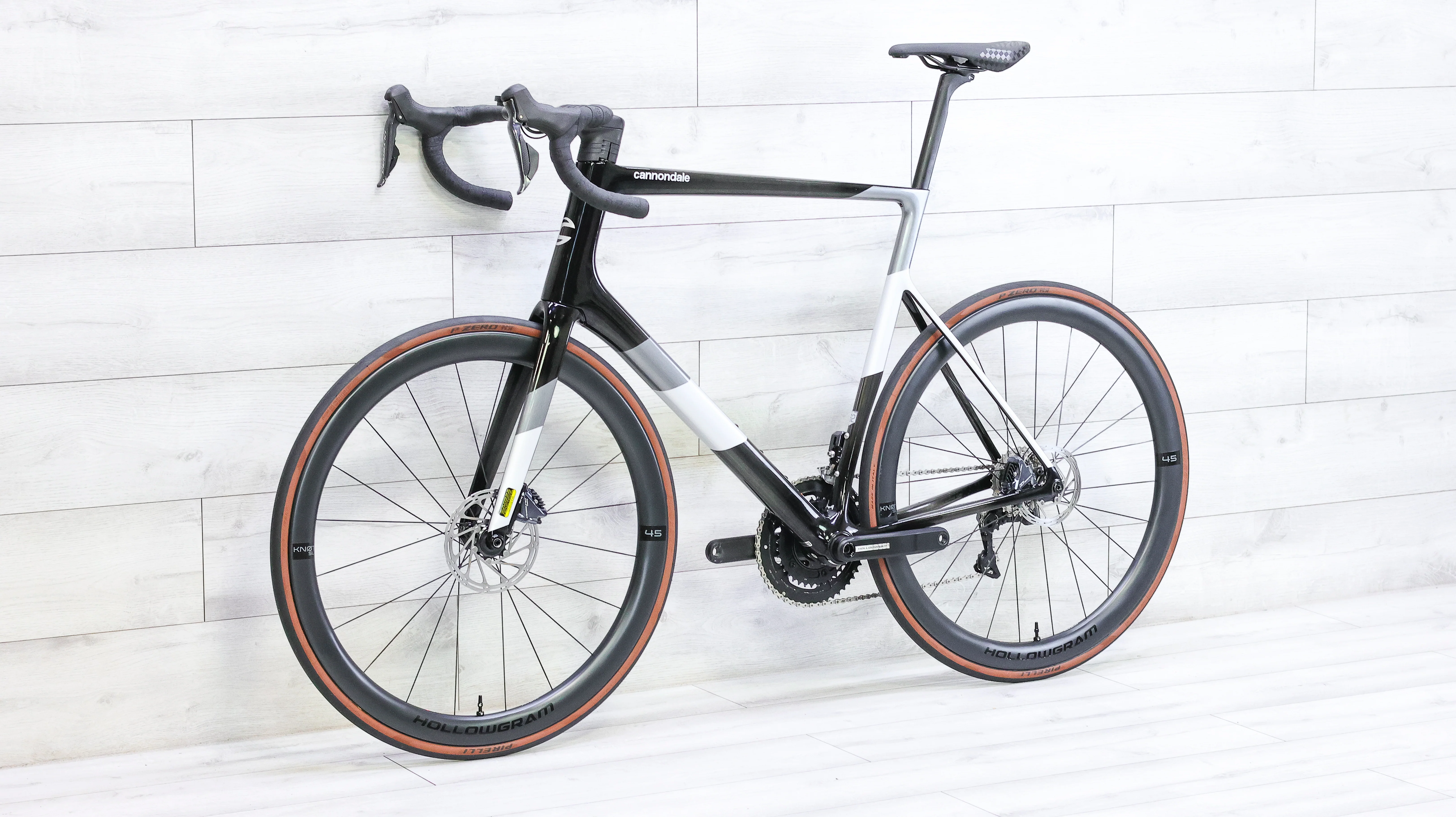 Cannondale SuperSix EVO Hi-MOD Disc Ultegra Di2 Road Bike - 2020, 62cm - Image 4