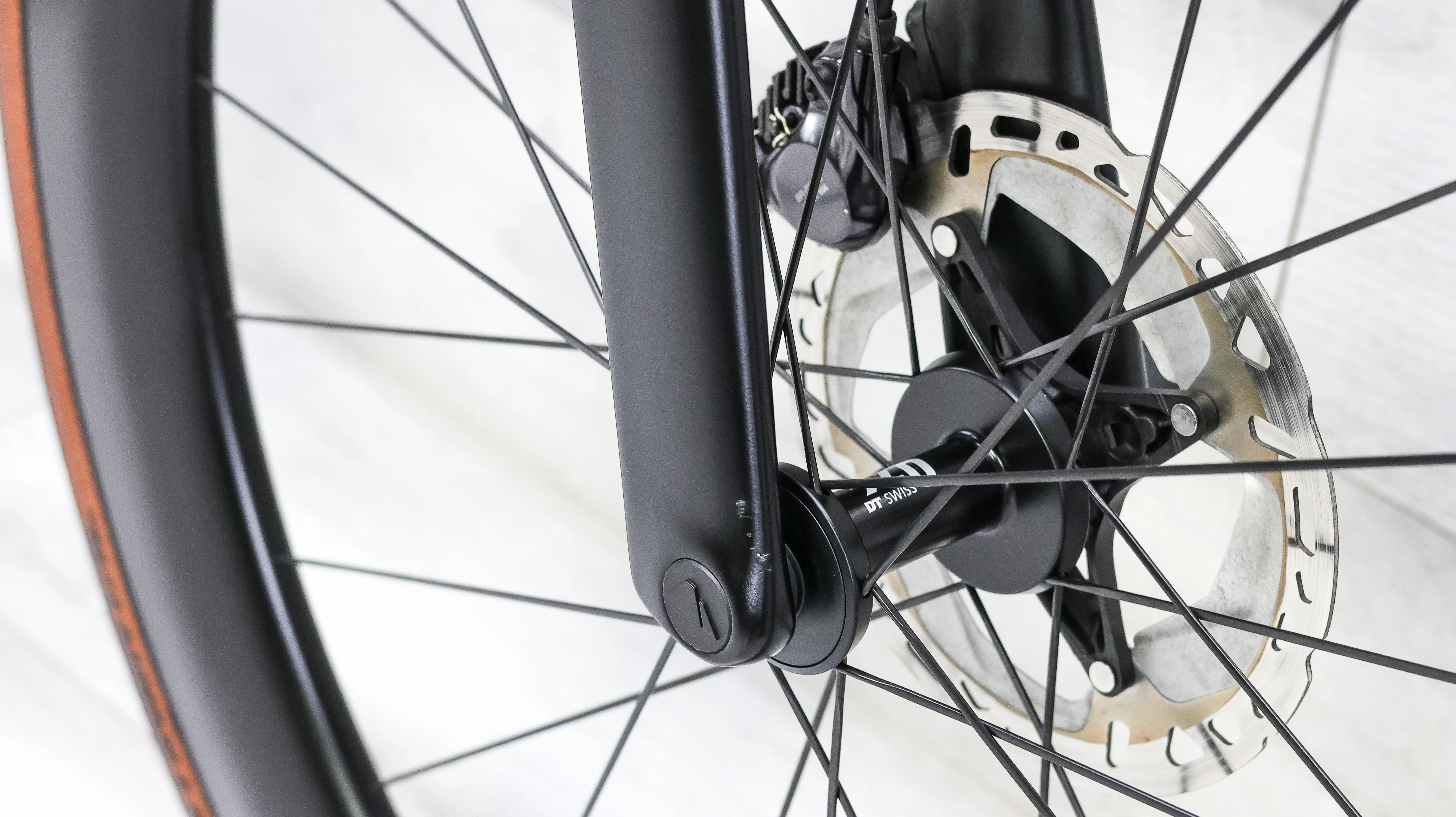Canyon Aeroad CF SLX 8 Disc Di2 Road Bike - 2023, Medium - Image 15