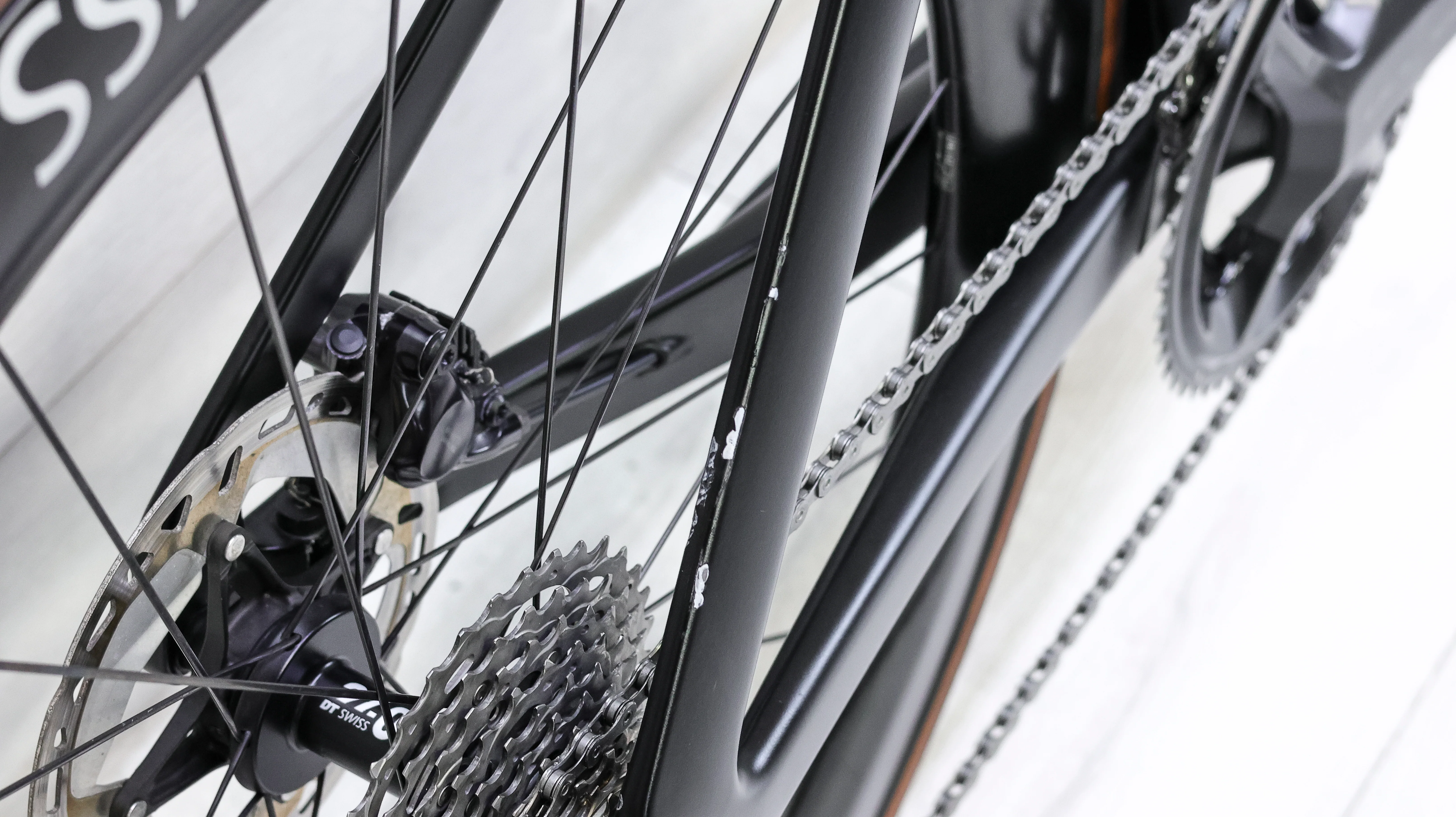 Canyon Aeroad CF SLX 8 Disc Di2 Road Bike - 2023, Medium - Image 16