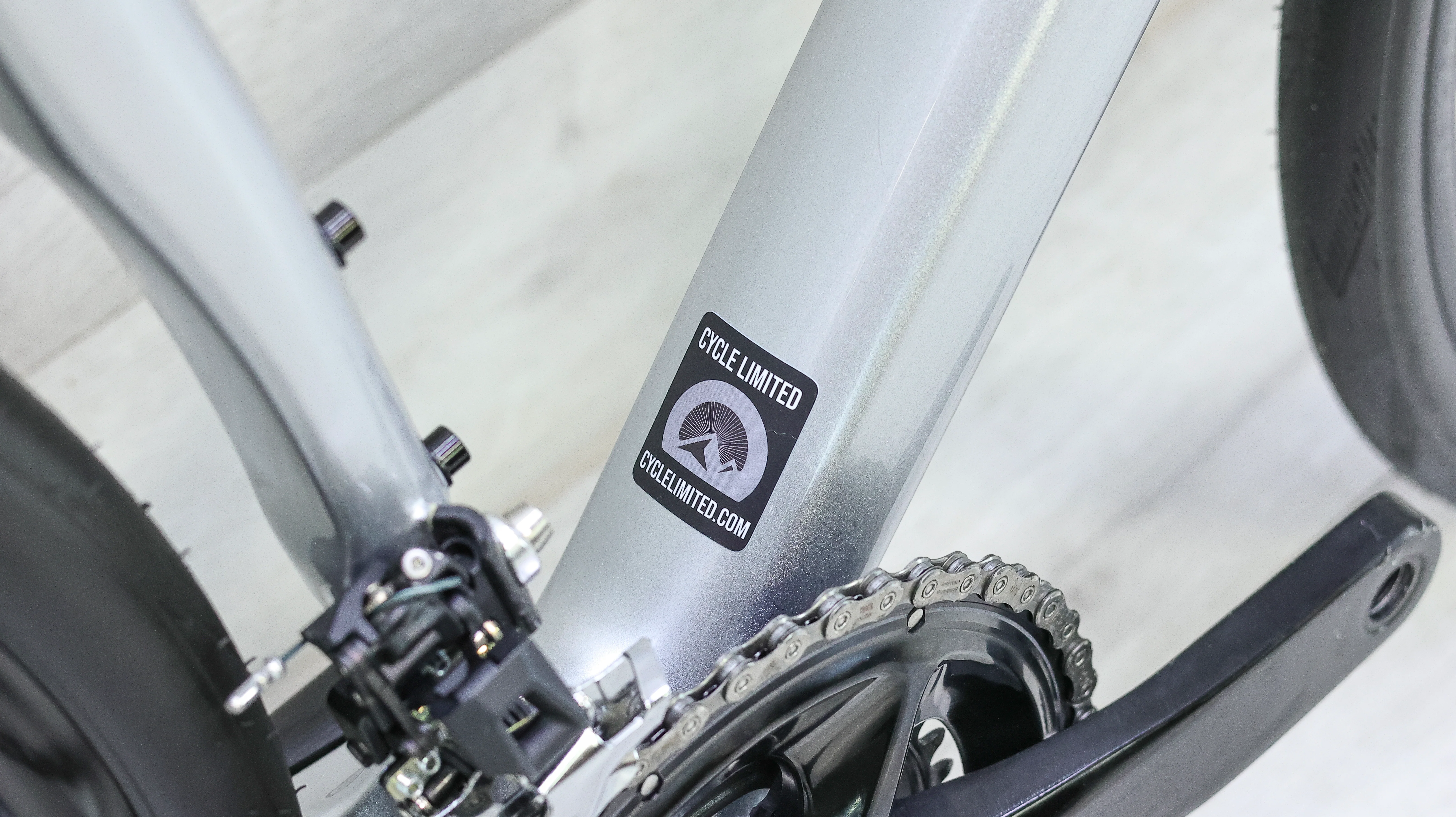 Canyon Endurace CF 7 Road Bike - 2025, Medium - Image 3