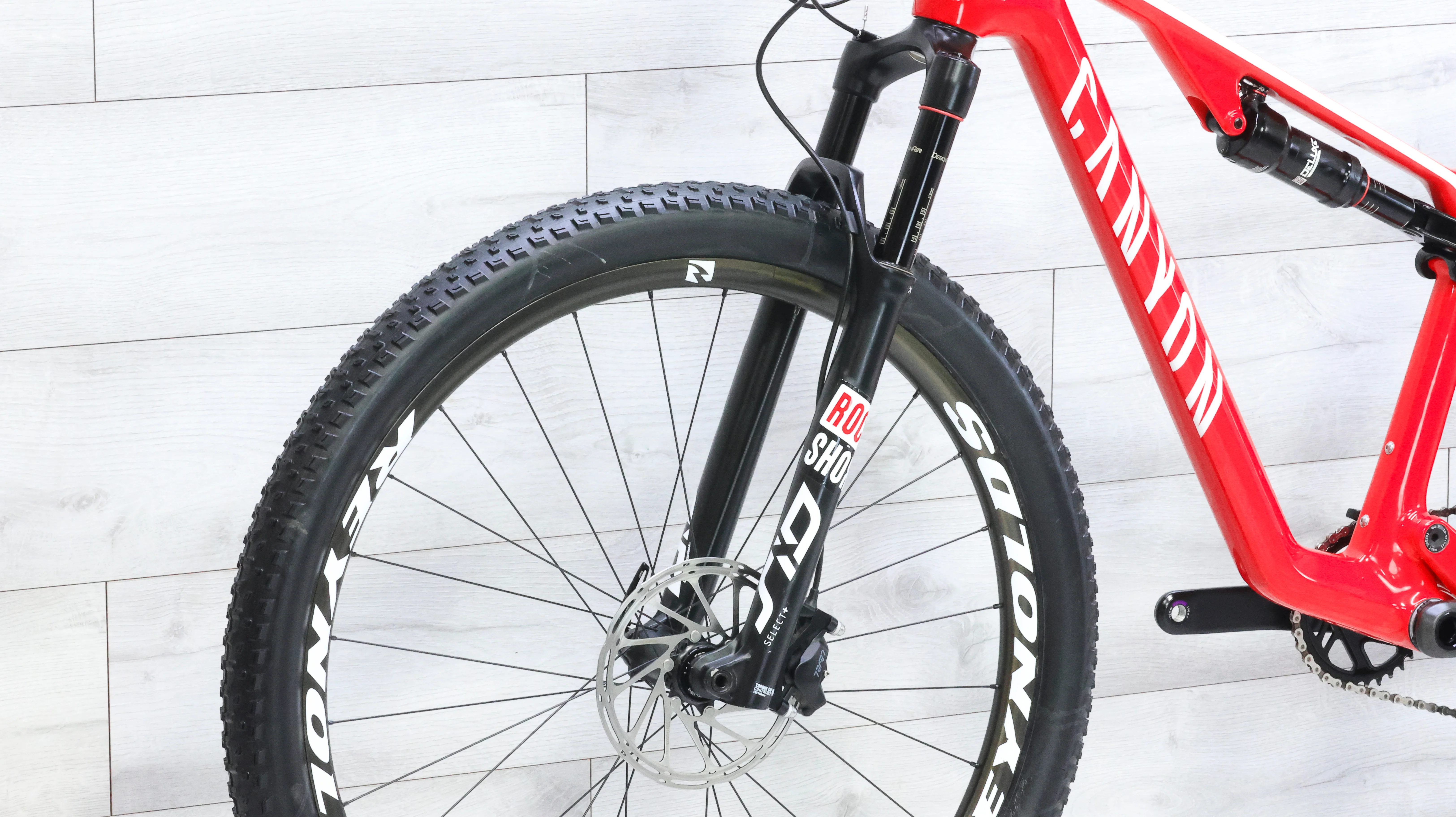 Canyon Lux CF SL 8.0 Mountain Bike - 2020, Small - Image 9