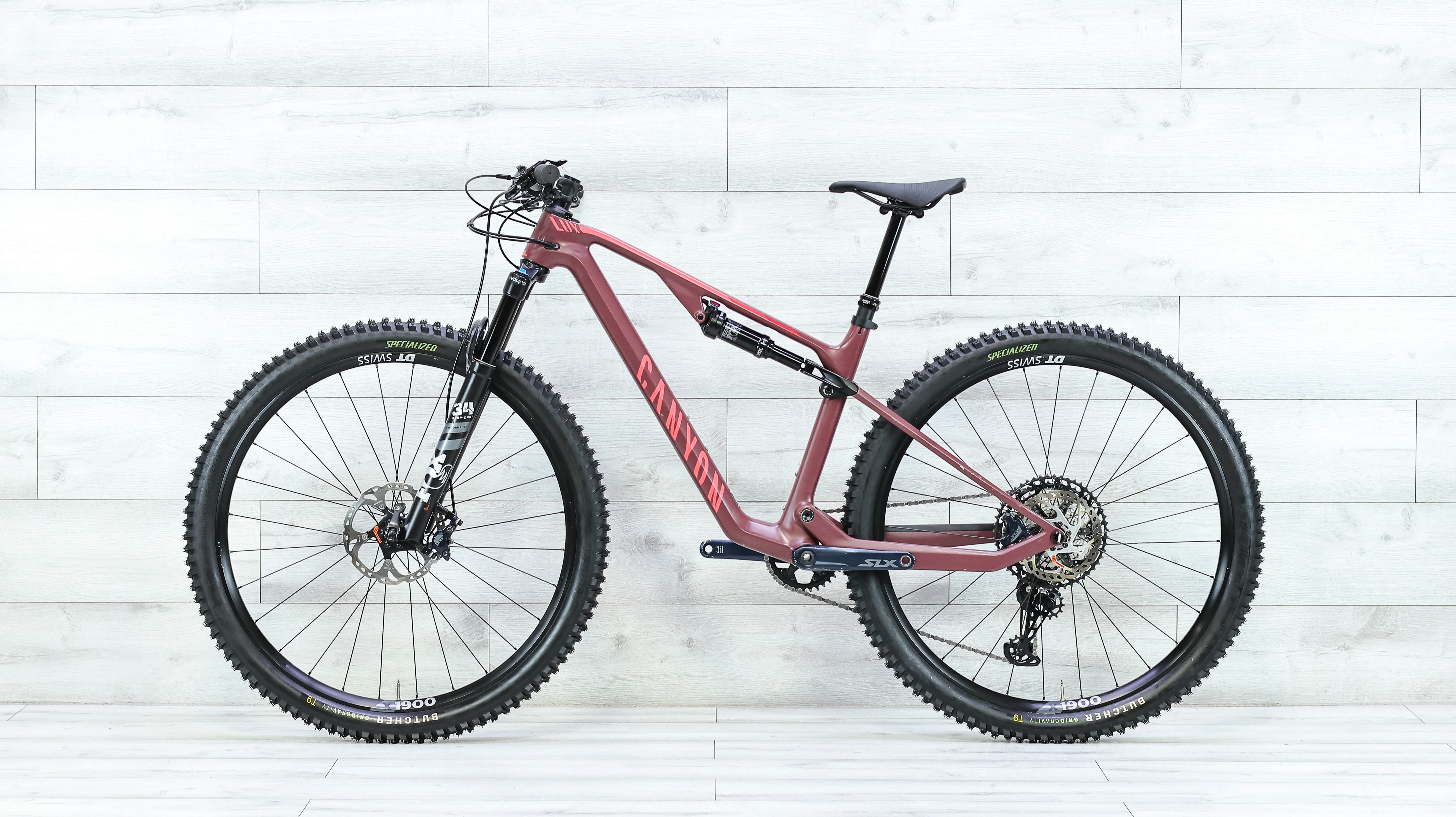 Canyon Lux Trail CF 6 Mountain Bike - 2023, Small - Image 2