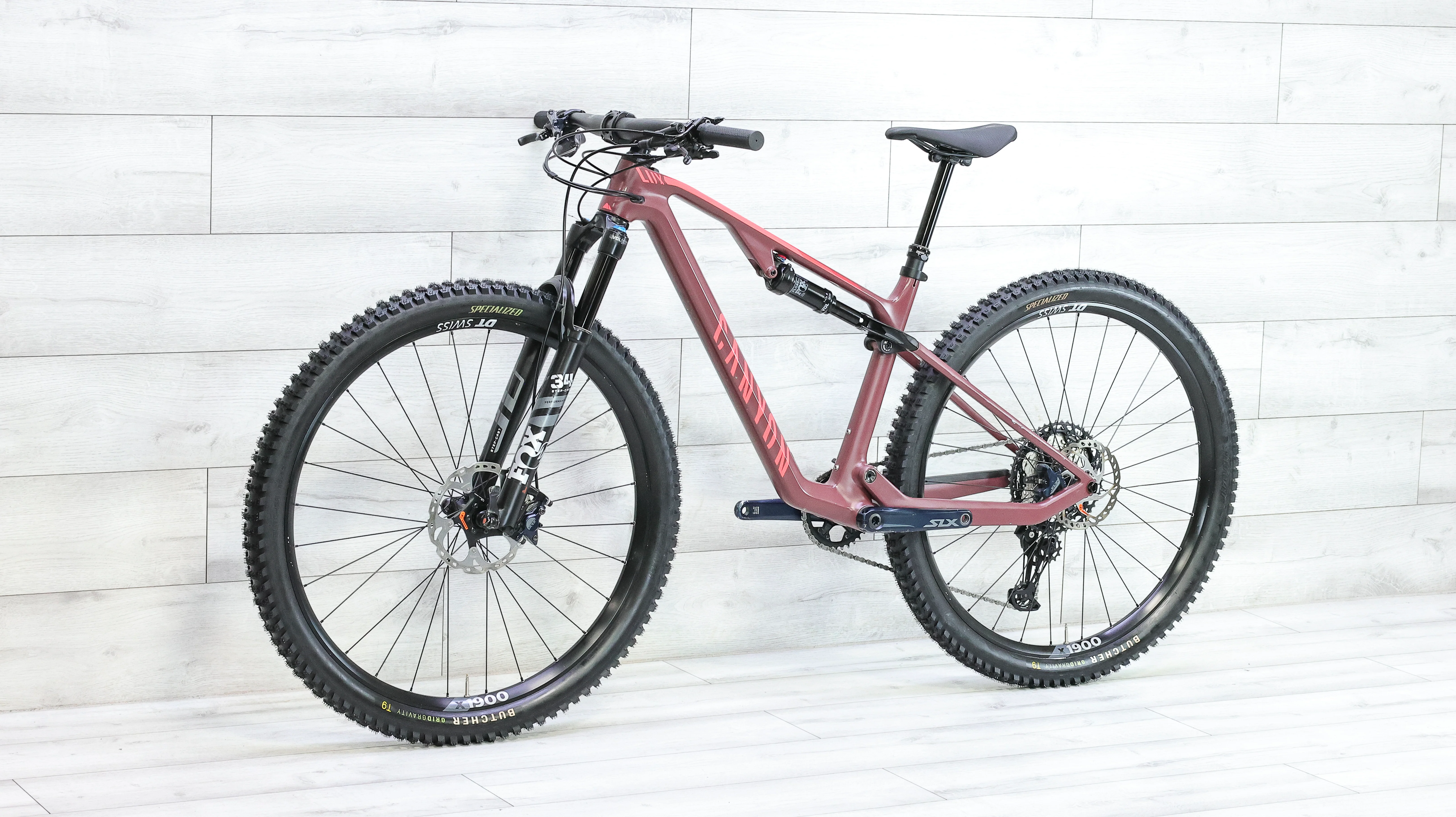 Canyon Lux Trail CF 6 Mountain Bike - 2023, Small - Image 4
