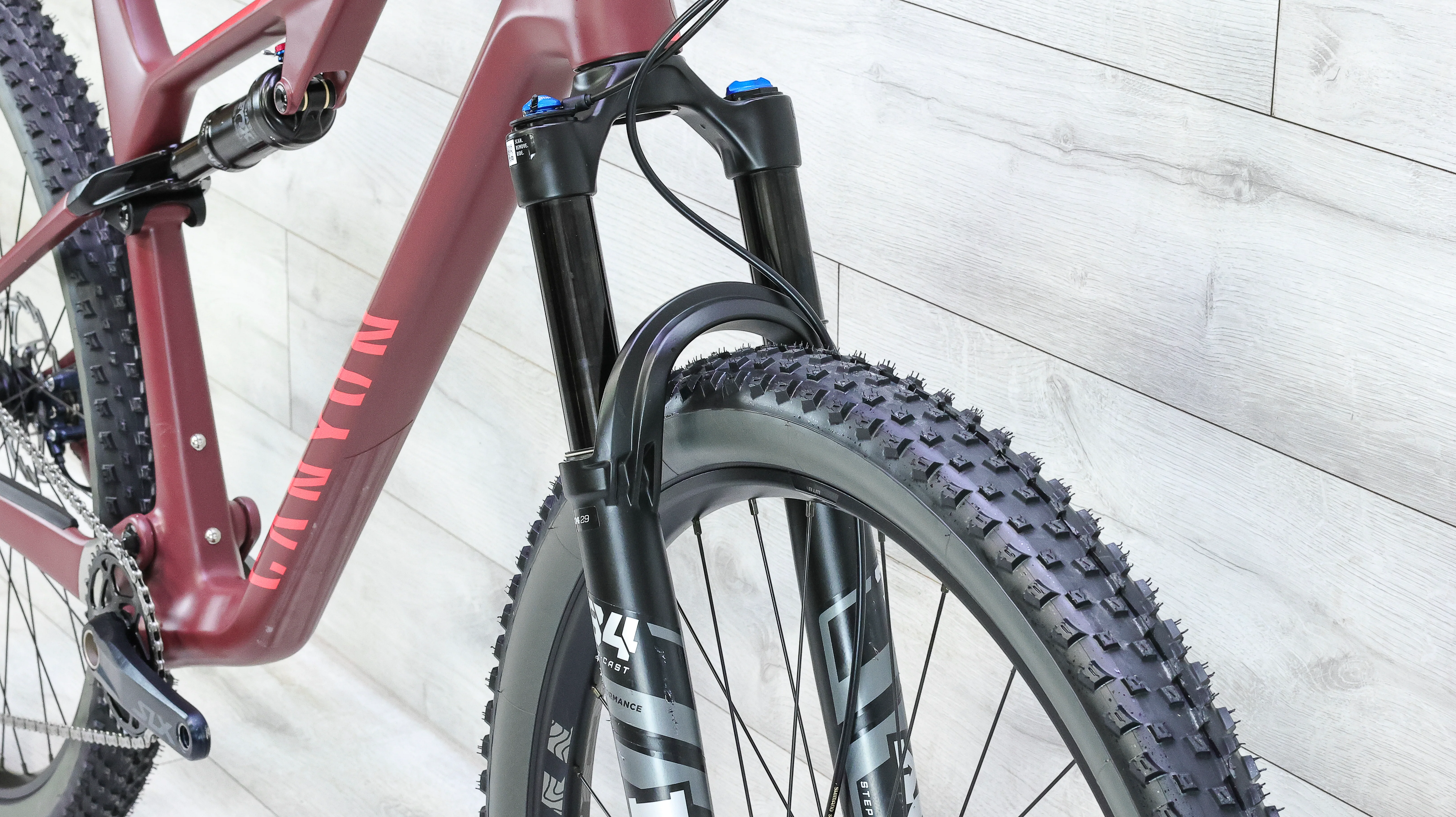 Canyon Lux Trail CF 6 Mountain Bike - 2023, X-Large - Image 8