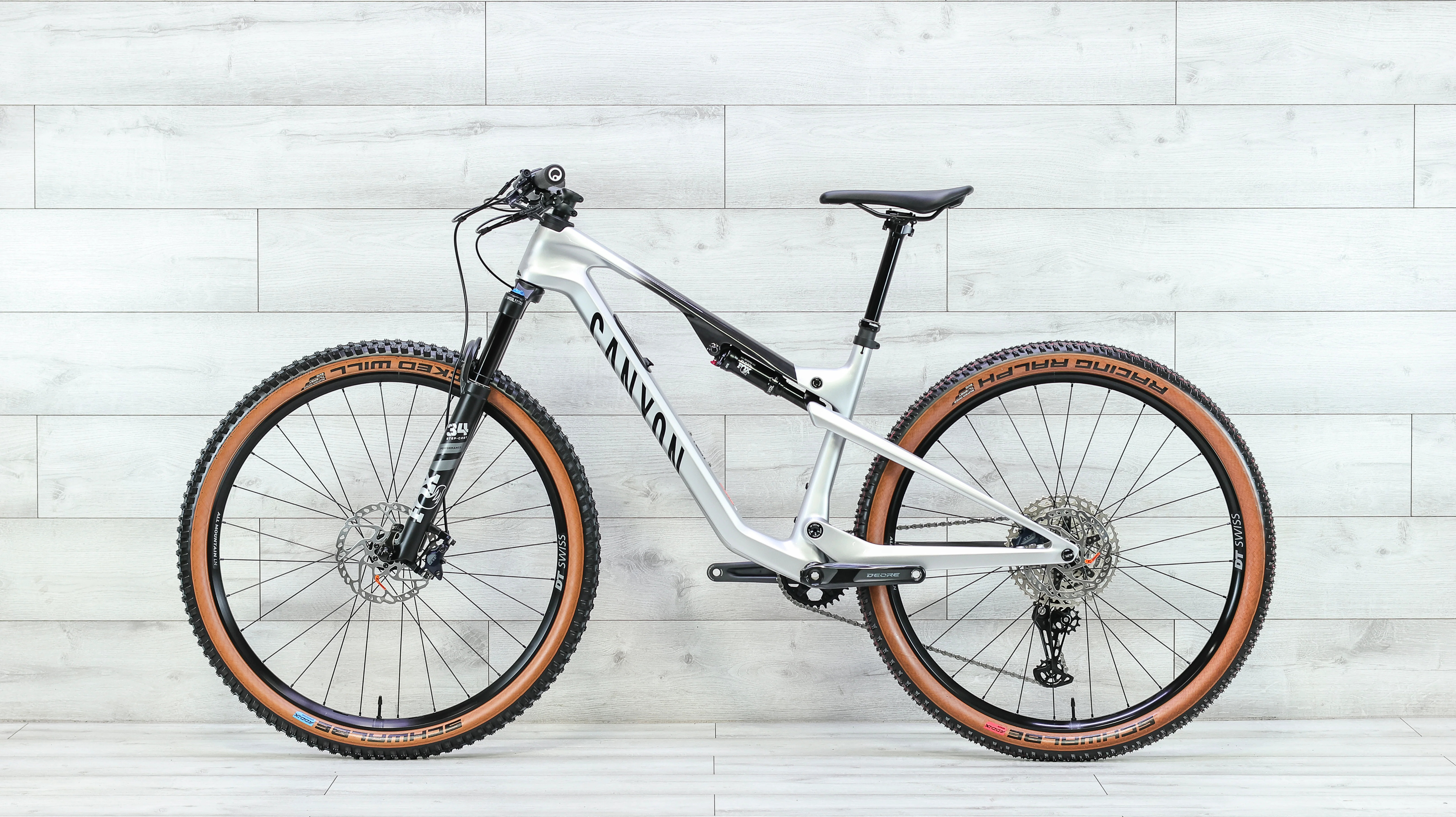Canyon Lux Trail CF 6 Mountain Bike - 2024, Medium - Image 2