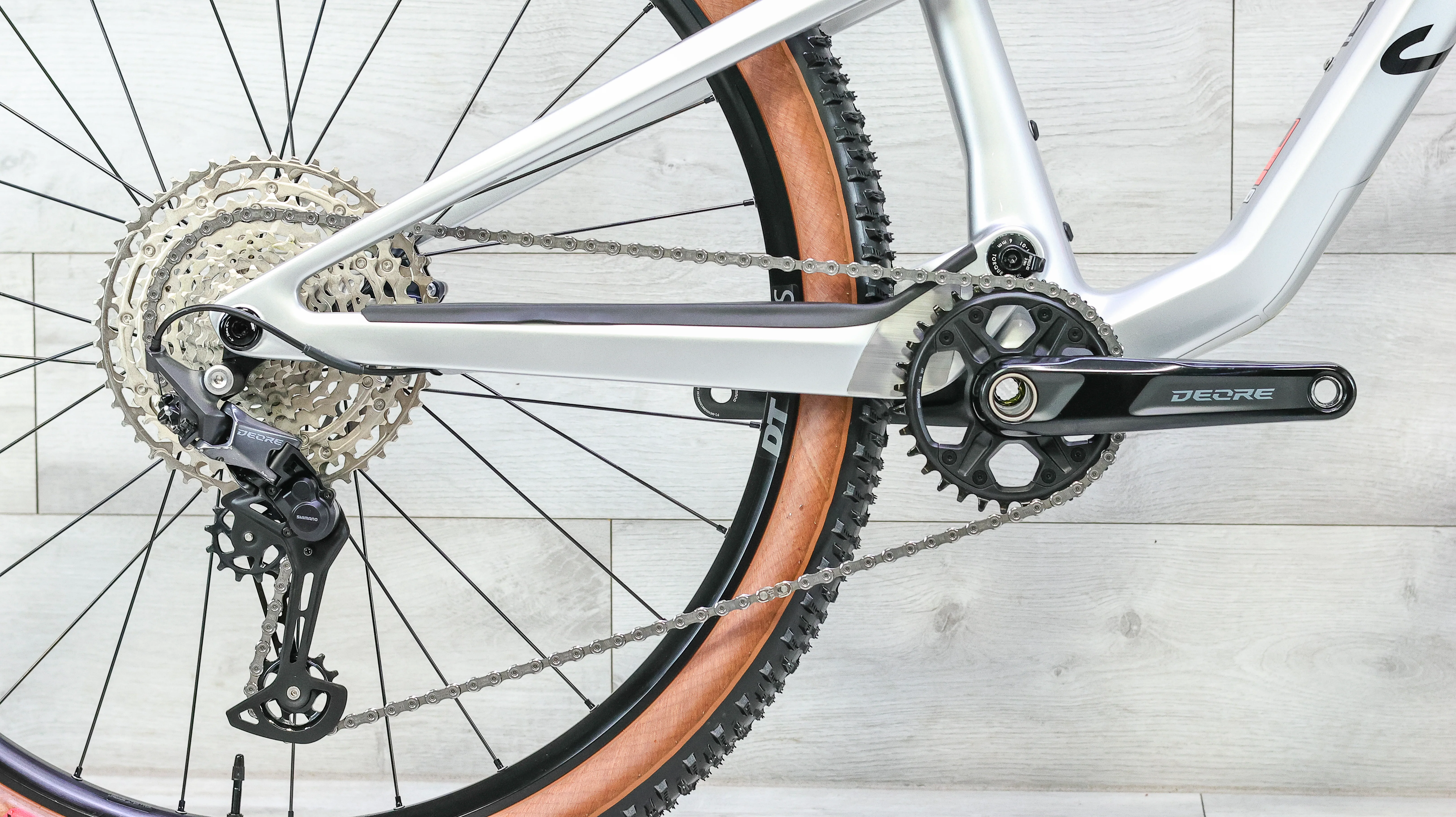 Canyon Lux Trail CF 6 Mountain Bike - 2024, Medium - Image 5