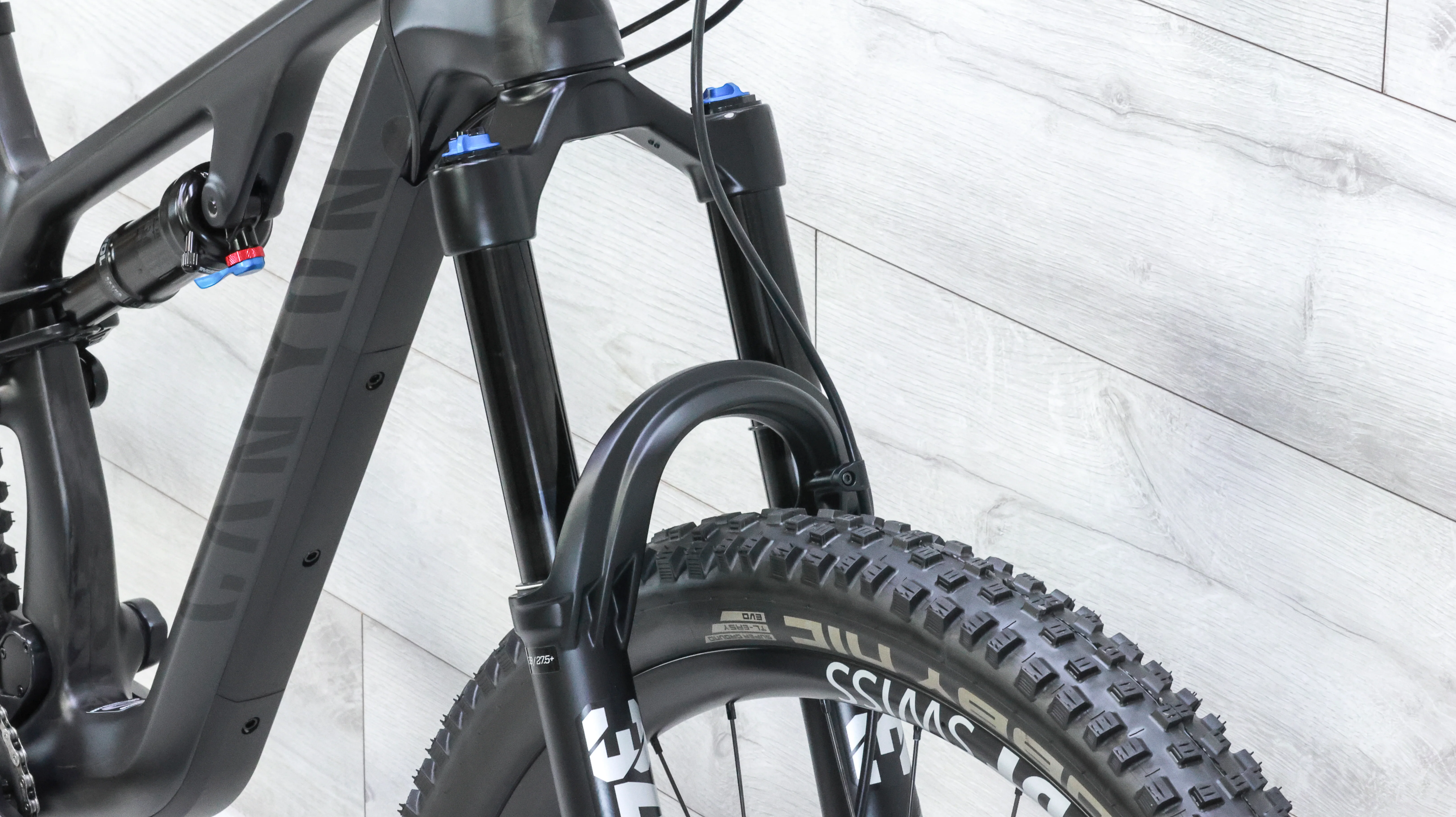 Canyon Neuron CF 9 Mountain Bike - 2023, X-Small - Image 8