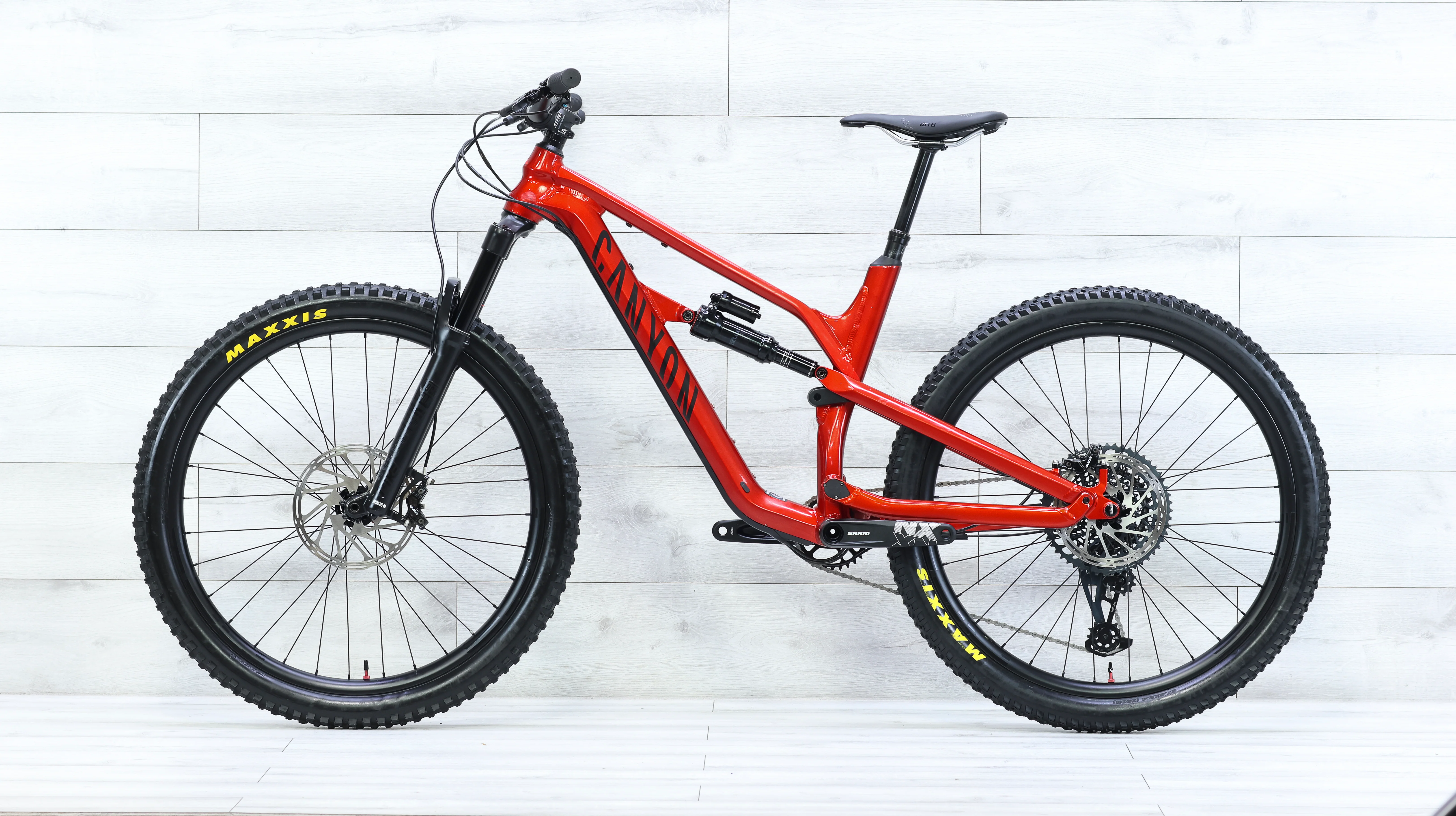 Canyon Spectral AL 6.0 Mountain Bike - 2018, Medium - Image 2