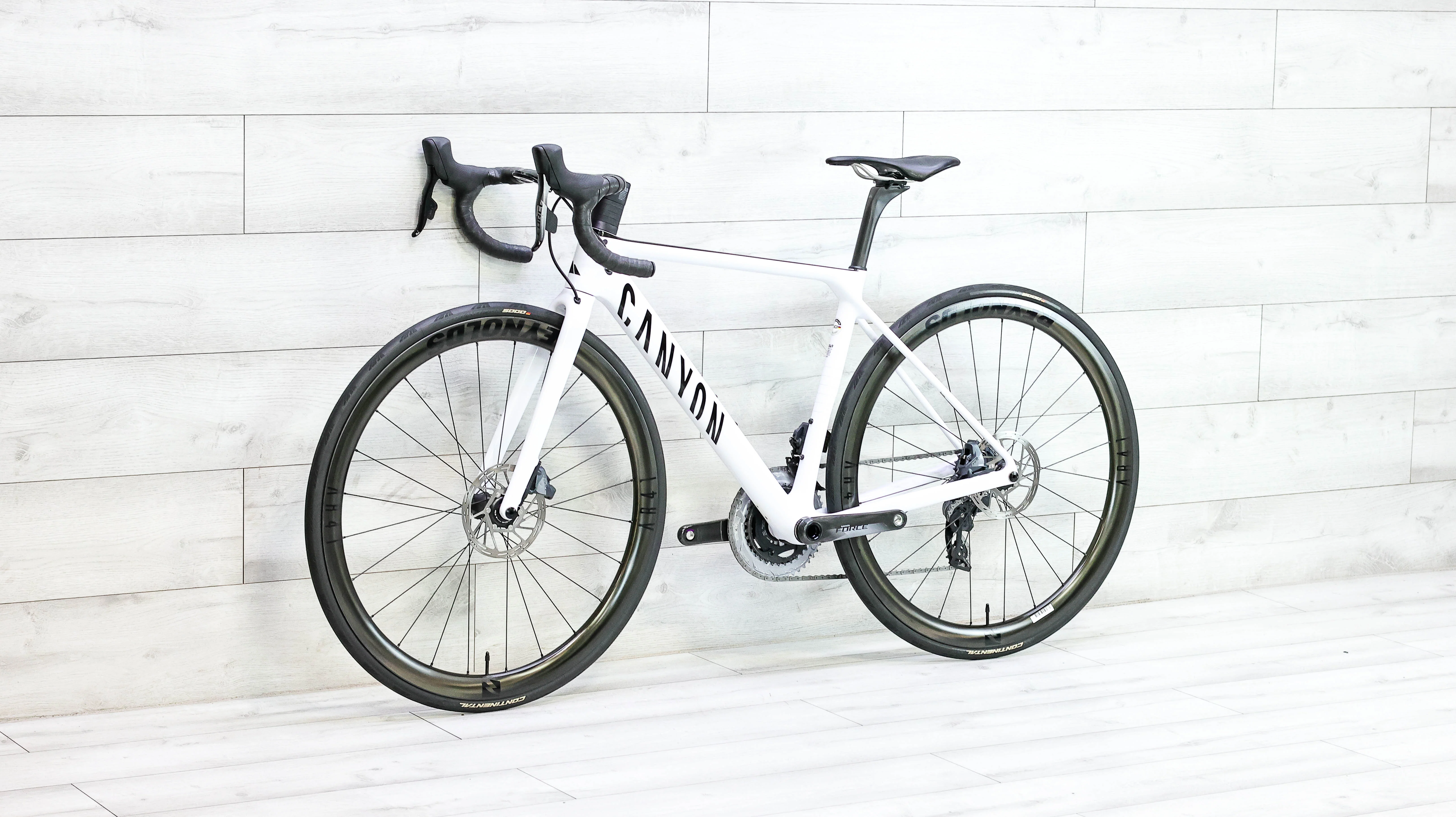 Canyon Ultimate CF SLX 8 Disc eTap Road Bike - 2021, X-Small - Image 4