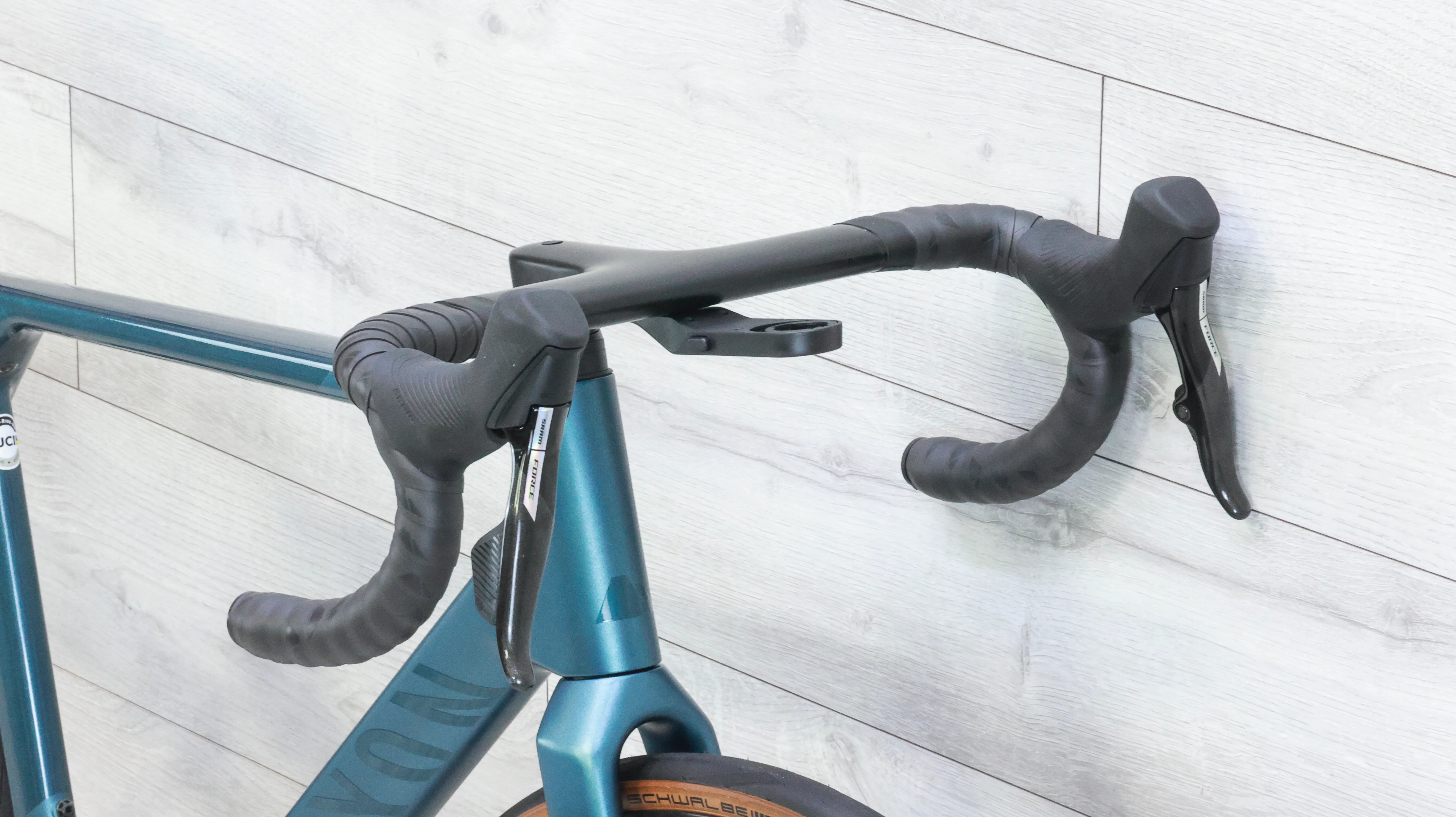 Canyon Ultimate CF SLX 8 Force AXS Road Bike - 2024, Medium - Image 10