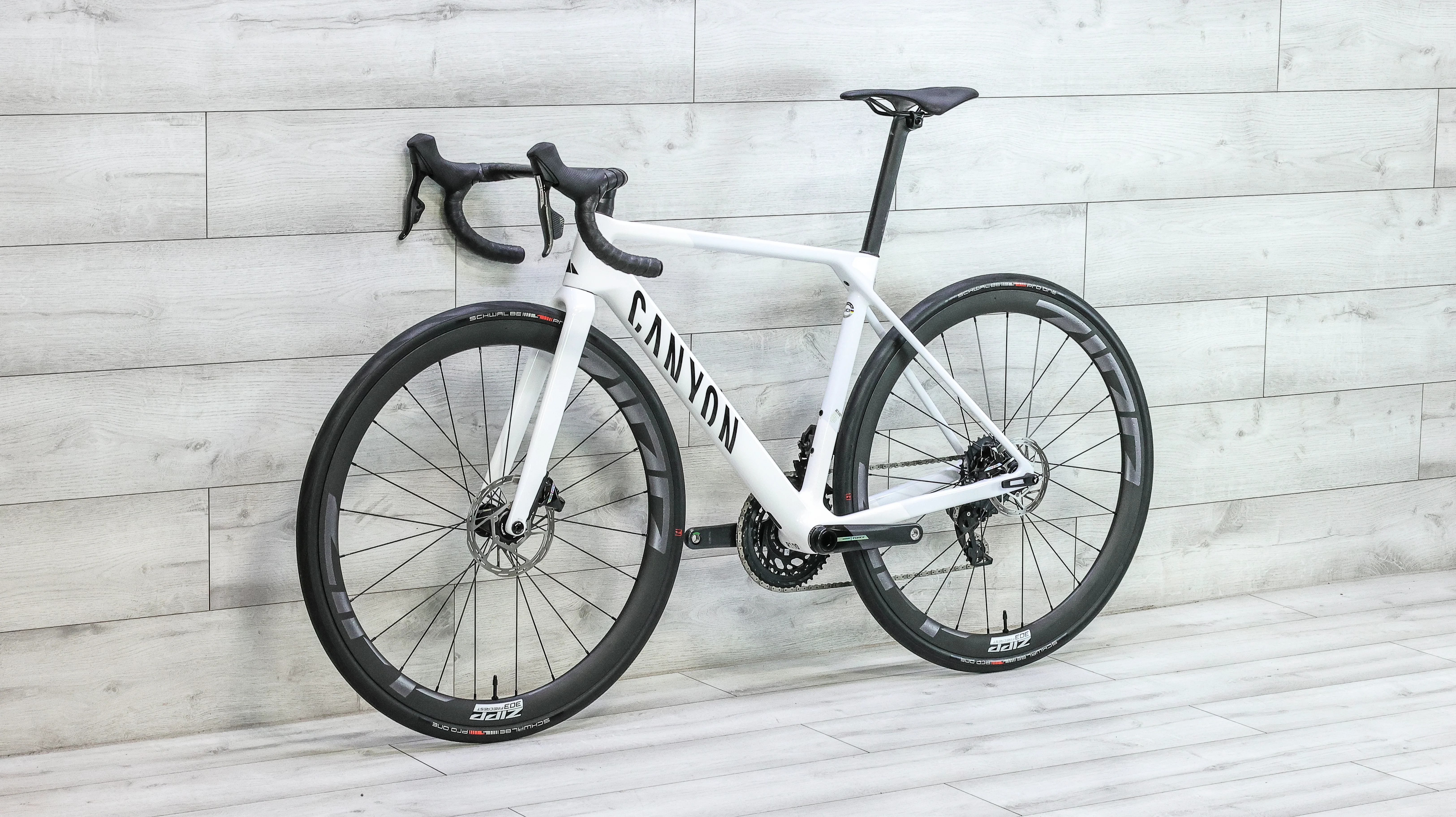 Canyon Ultimate CF SLX 8 Force AXS Road Bike - 2025, Small - Image 4
