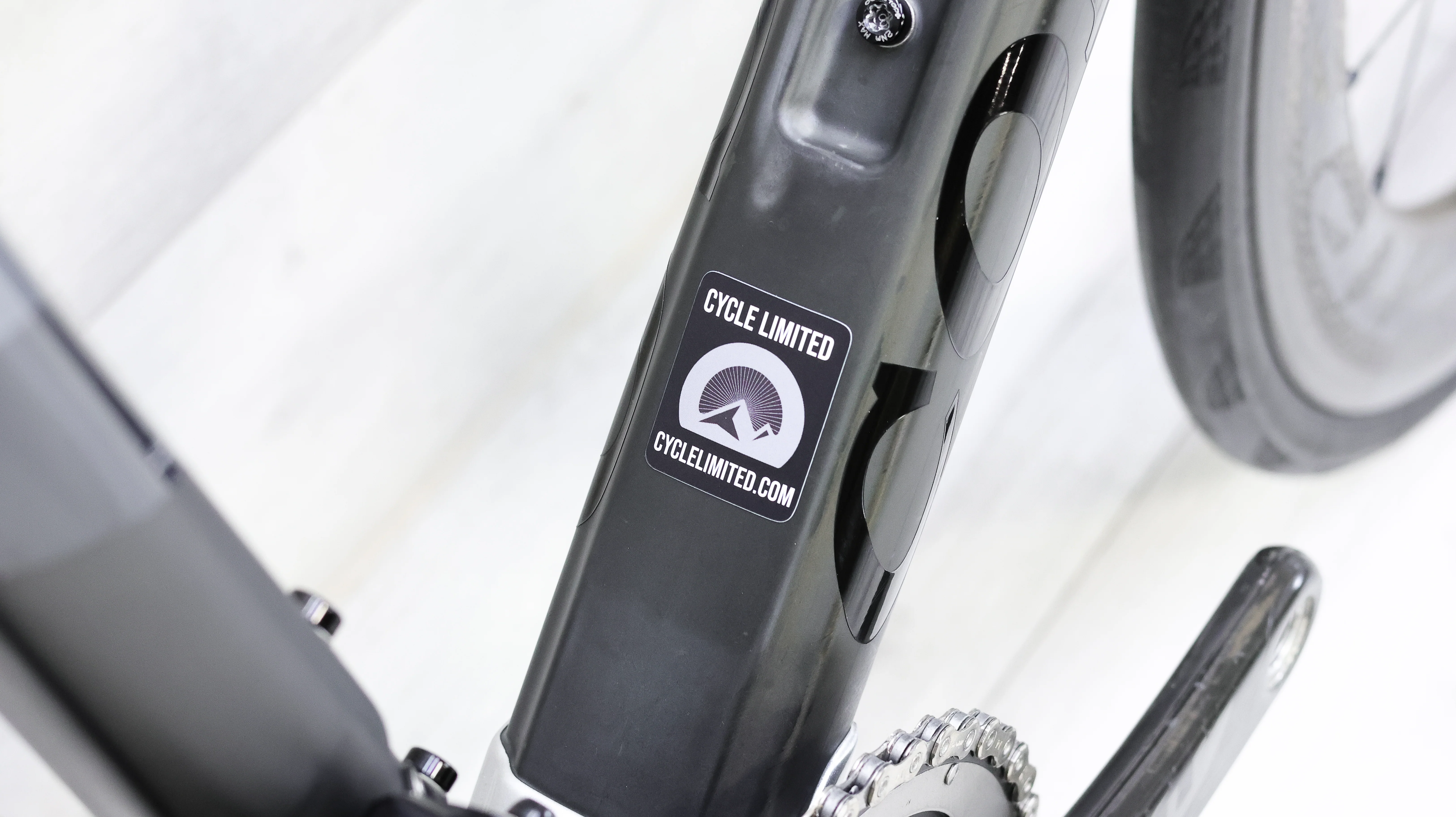 Colnago C64 Red eTap Road Bike - 2020, 52s - Image 3