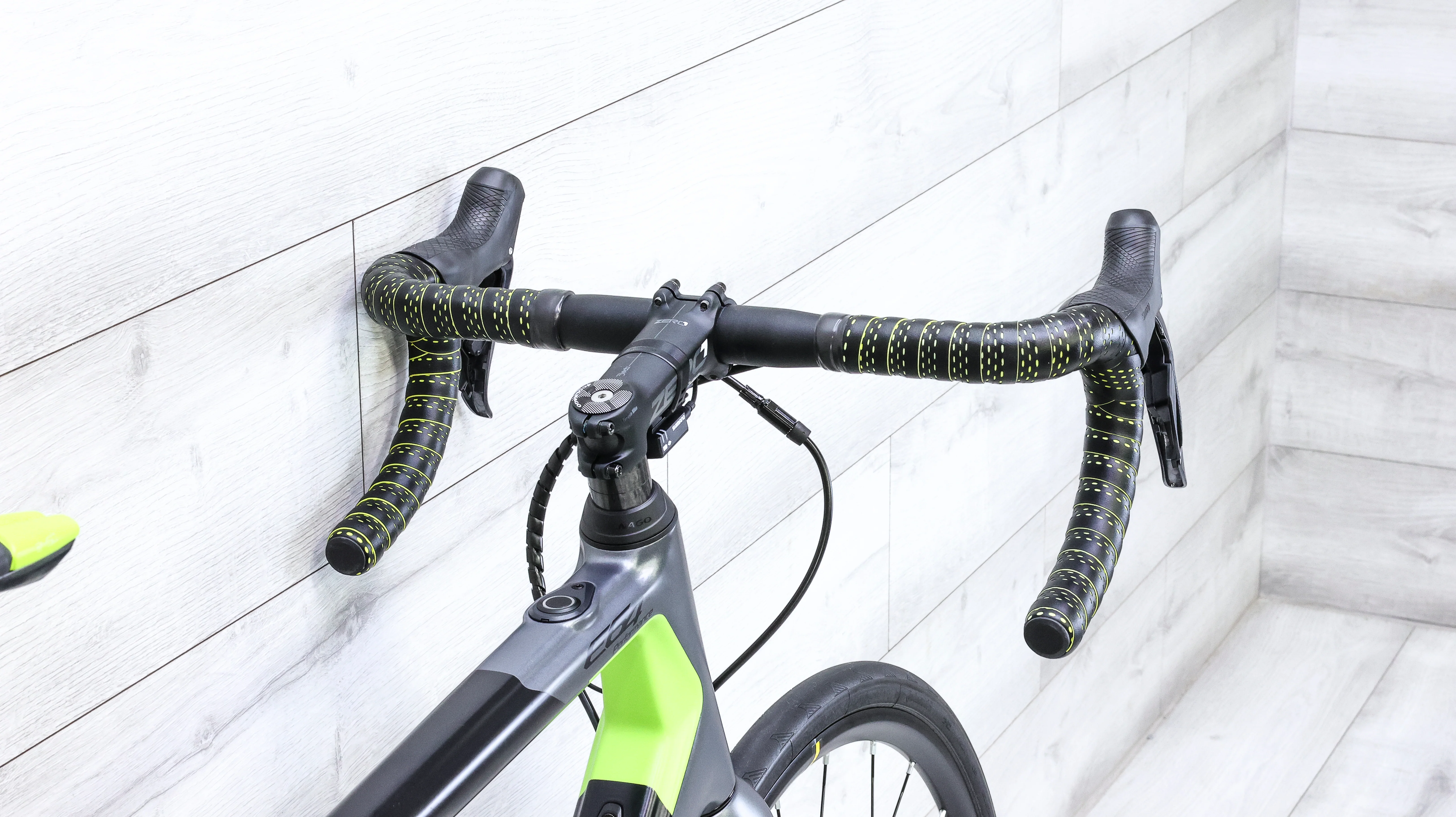 Colnago E-64 Ultegra Di2 Road E-Bike - 2023, 55cm - Image 8