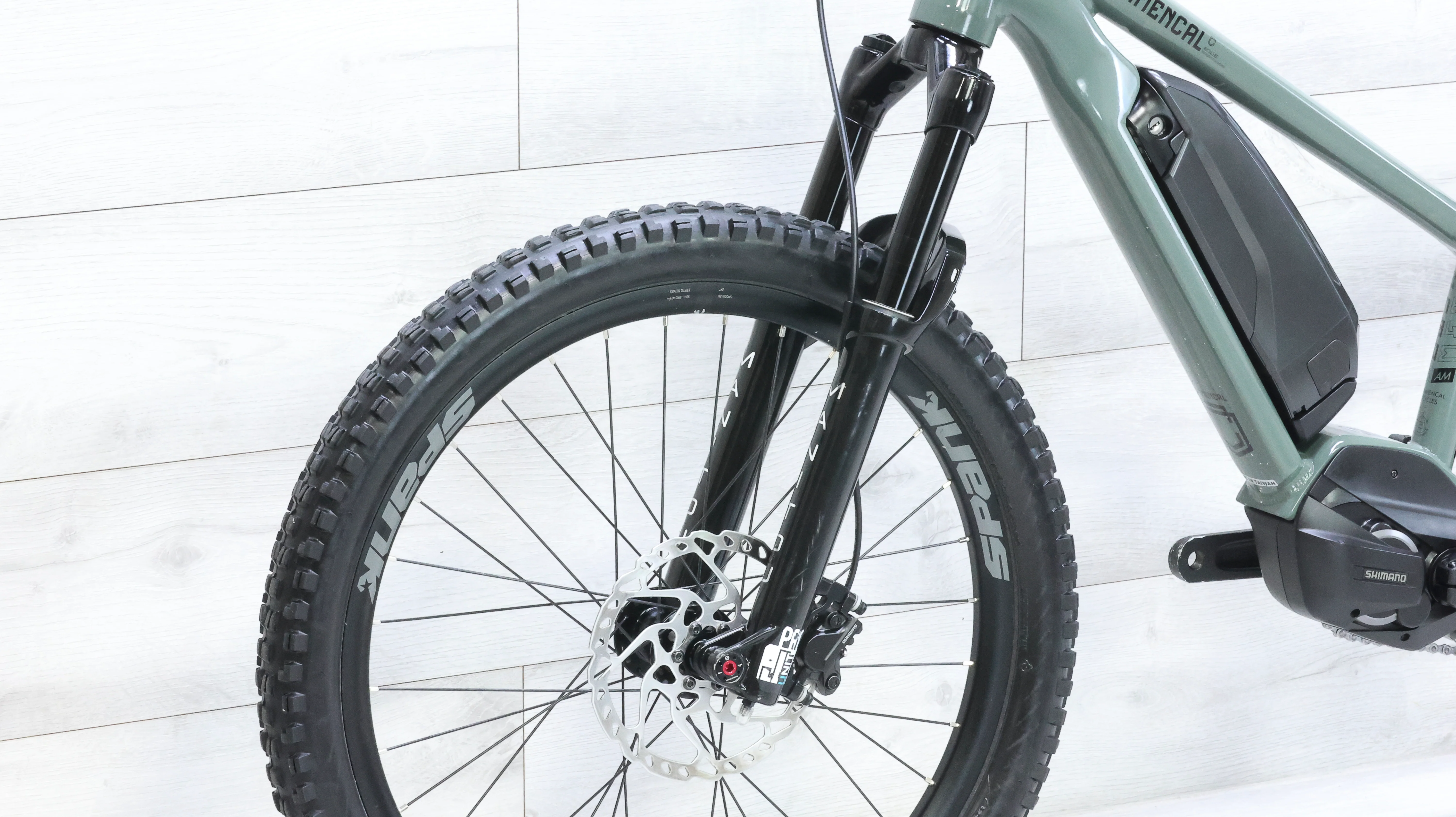 Commencal Meta HT 24 Power Kids Mountain E-Bike - 2022 - Image 10