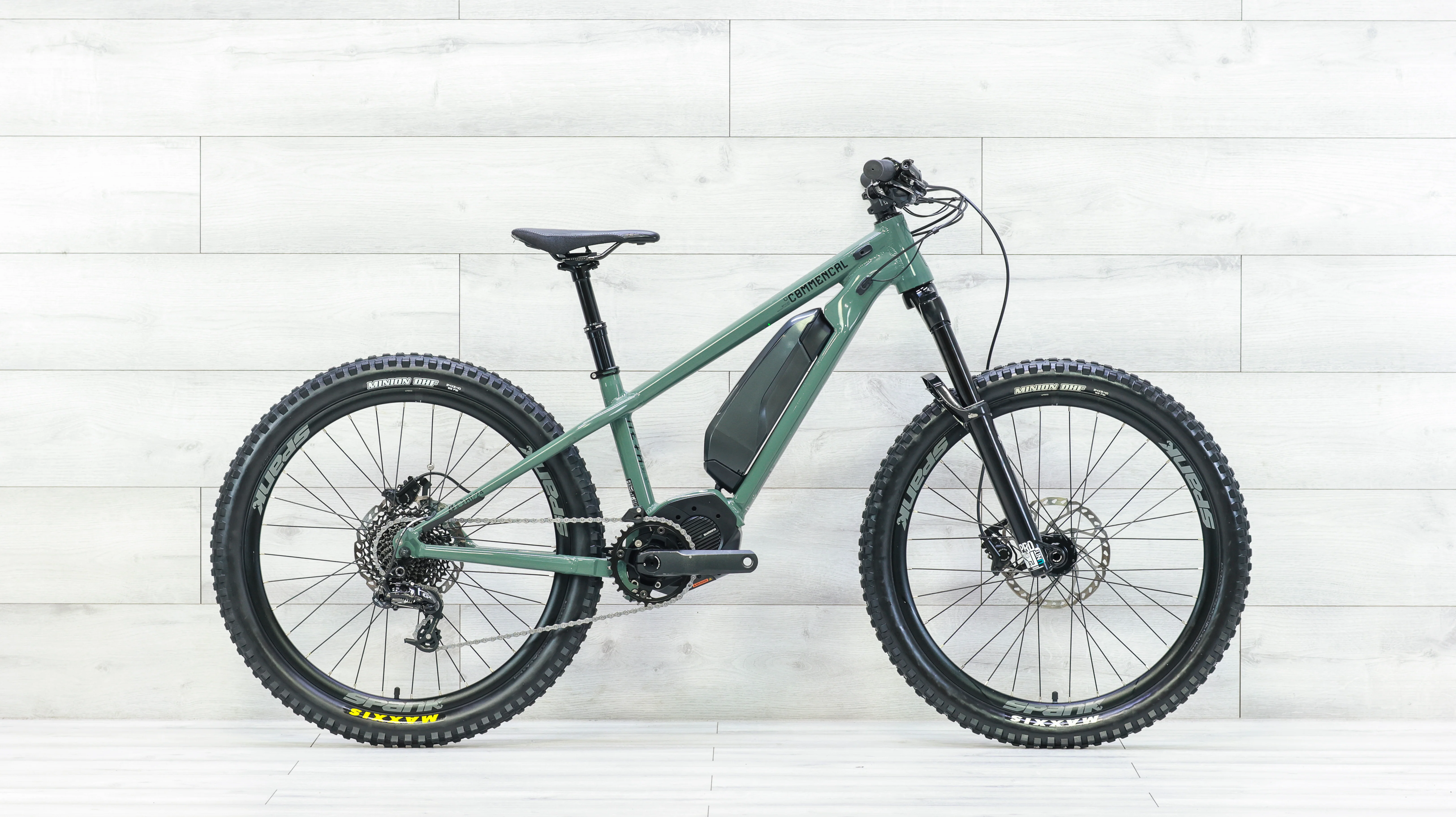 Commencal Meta HT 24 Power Kids Mountain E-Bike - 2022