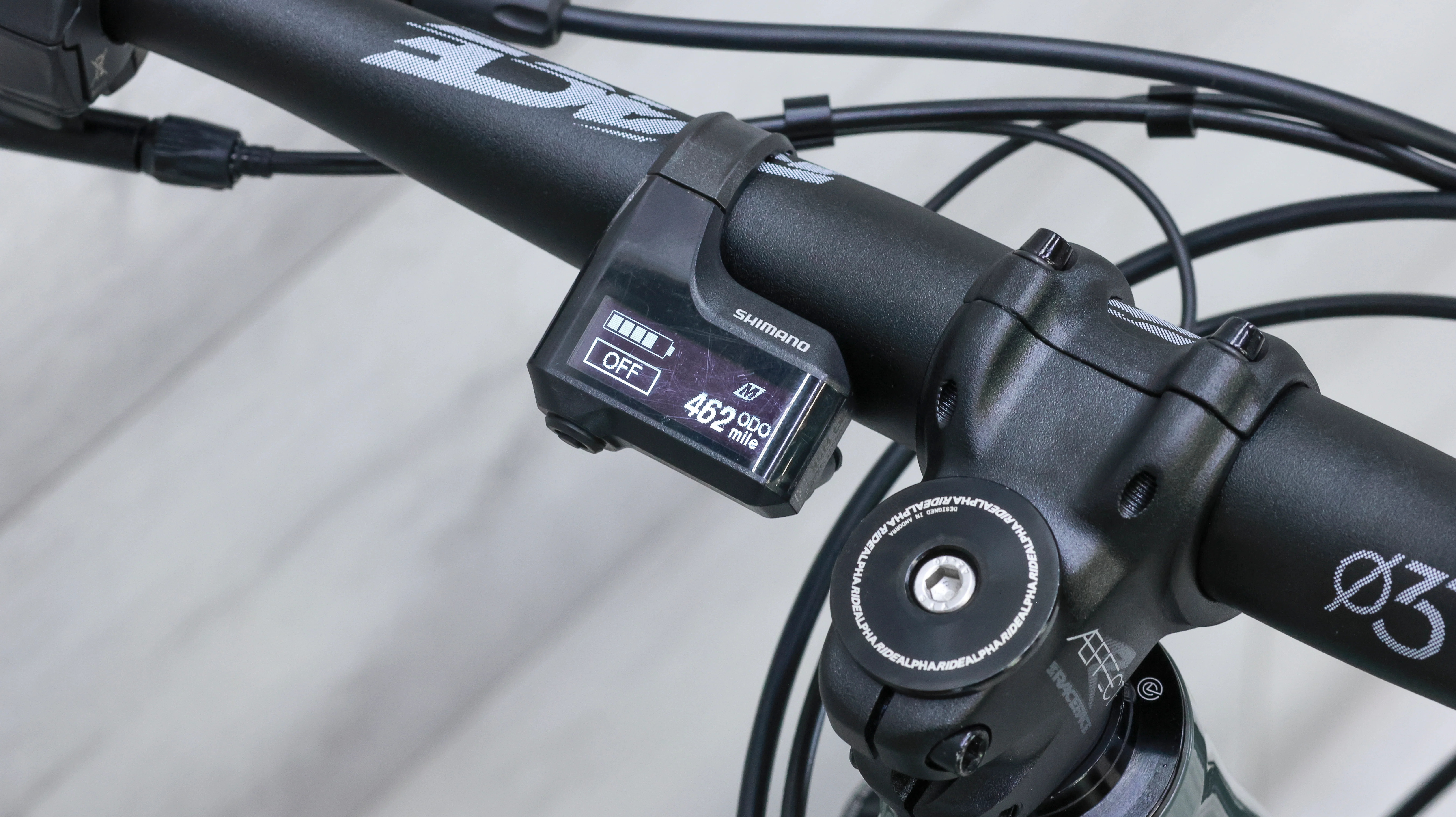 Commencal Meta HT 24 Power Kids Mountain E-Bike - 2022 - Image 12