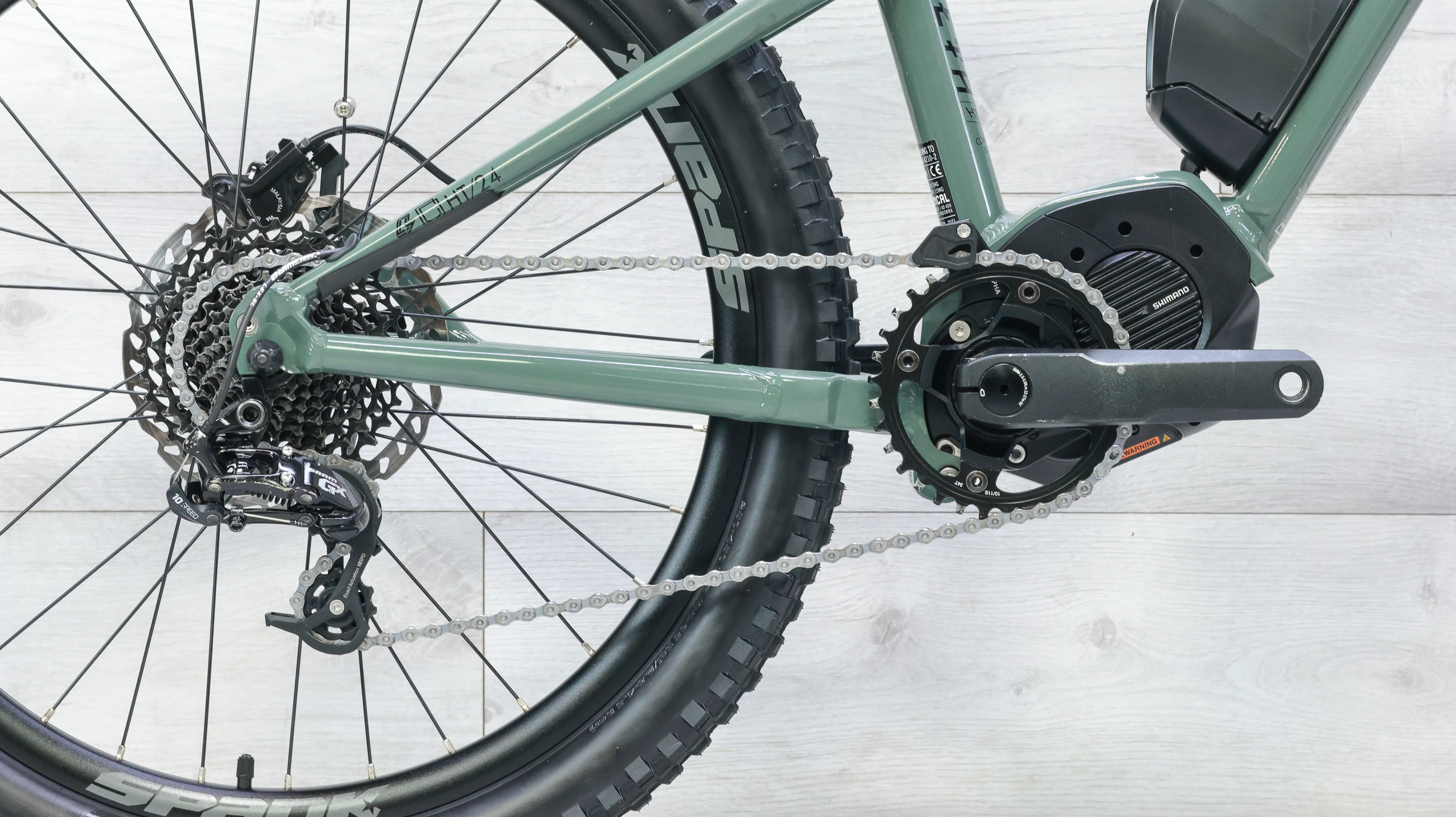 Commencal Meta HT 24 Power Kids Mountain E-Bike - 2022 - Image 5
