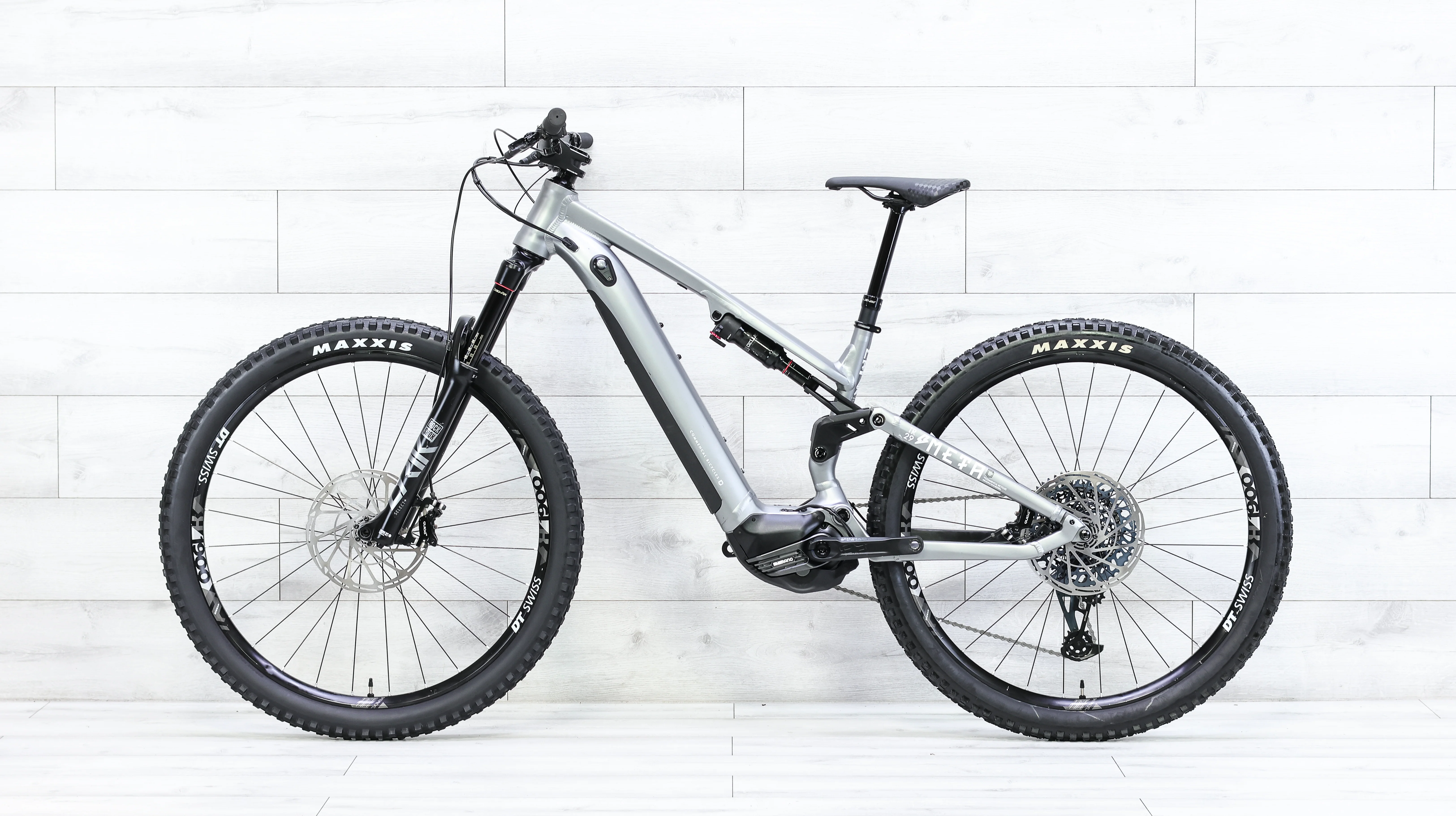 Commencal META Power TR Race Mountain E-Bike - 2021, Medium - Image 2