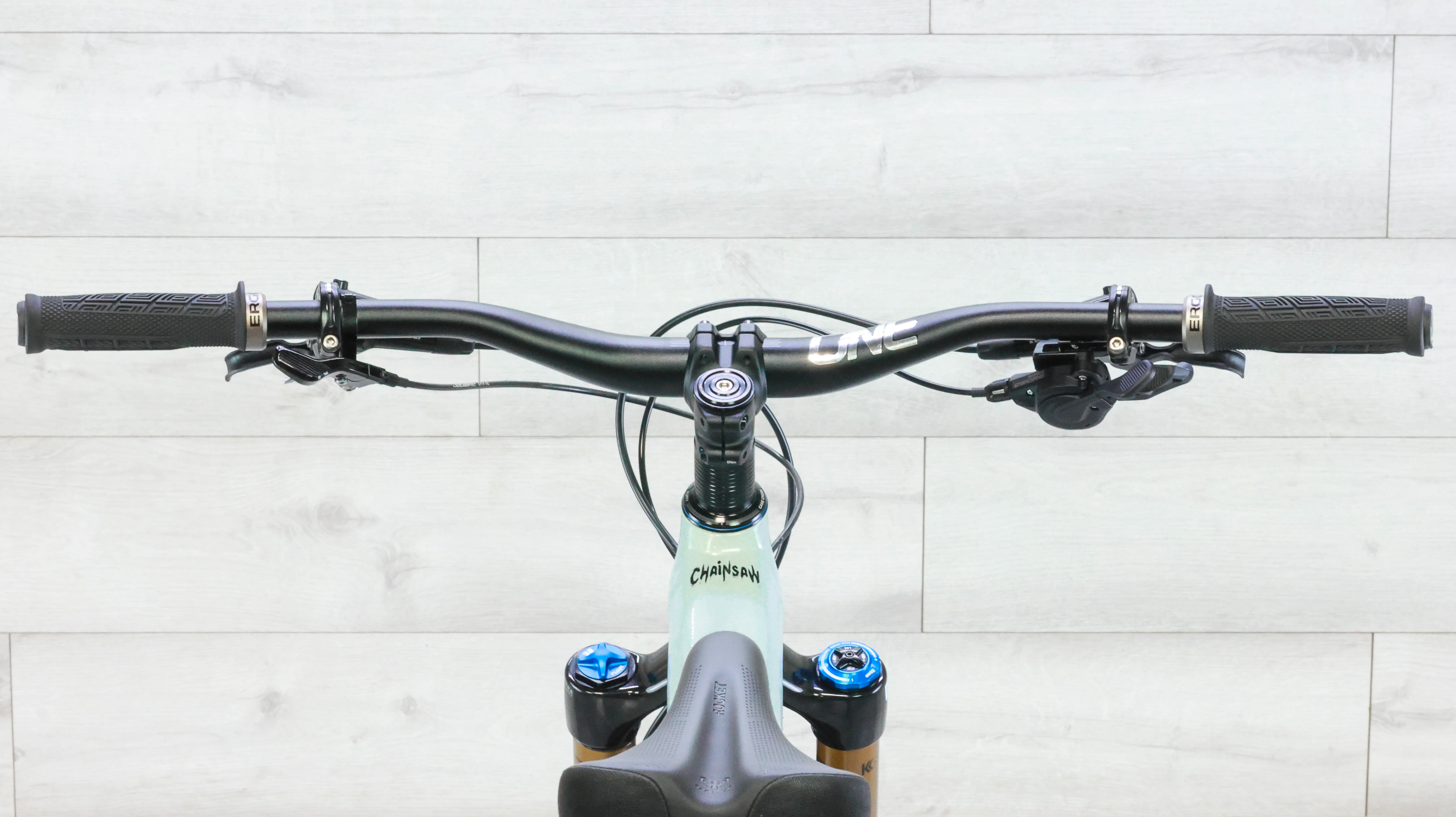 Devinci Chainsaw Factory Mountain Bike - 2025, Medium - Image 13