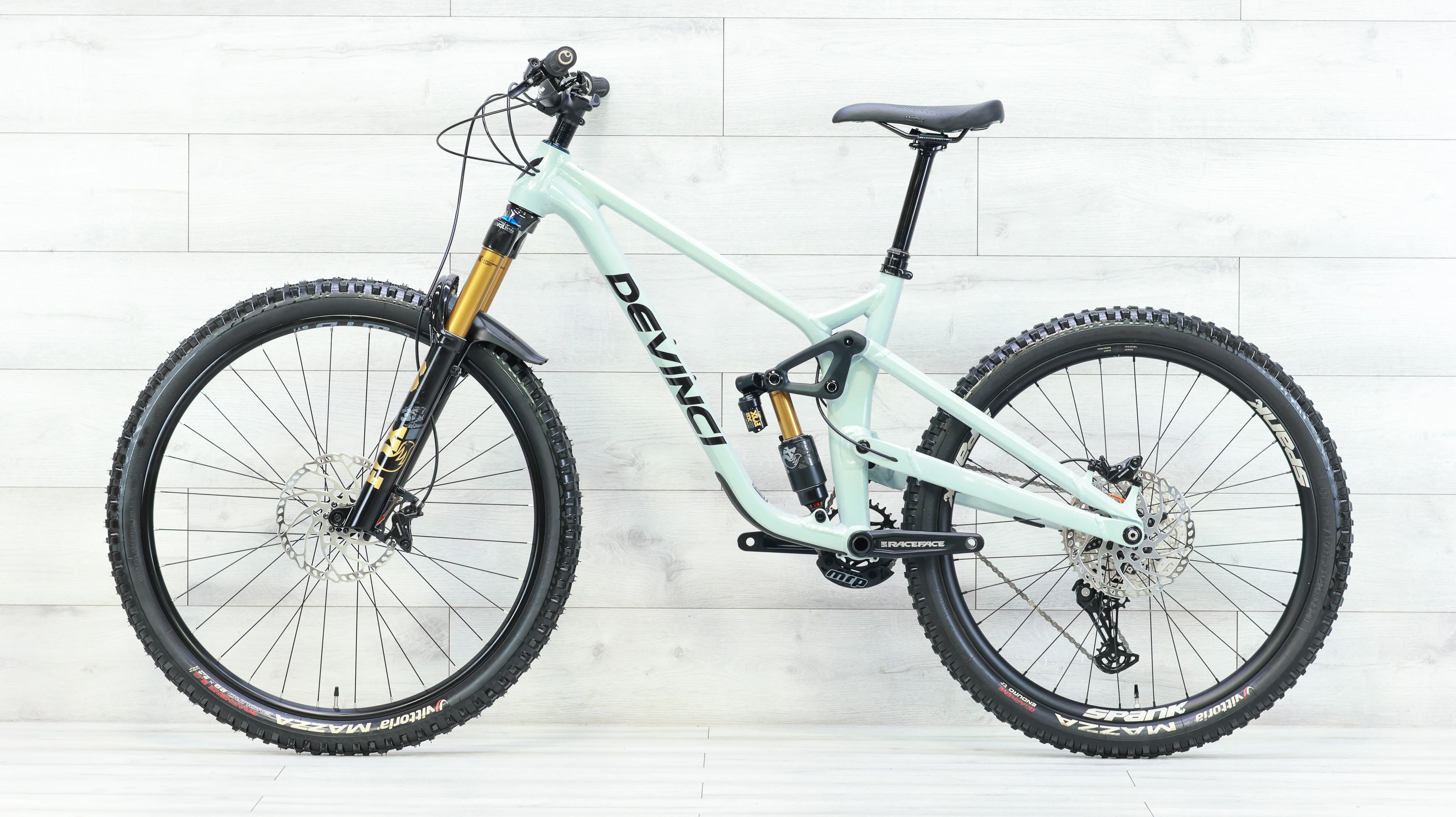 Devinci Chainsaw Factory Mountain Bike - 2025, Medium - Image 2