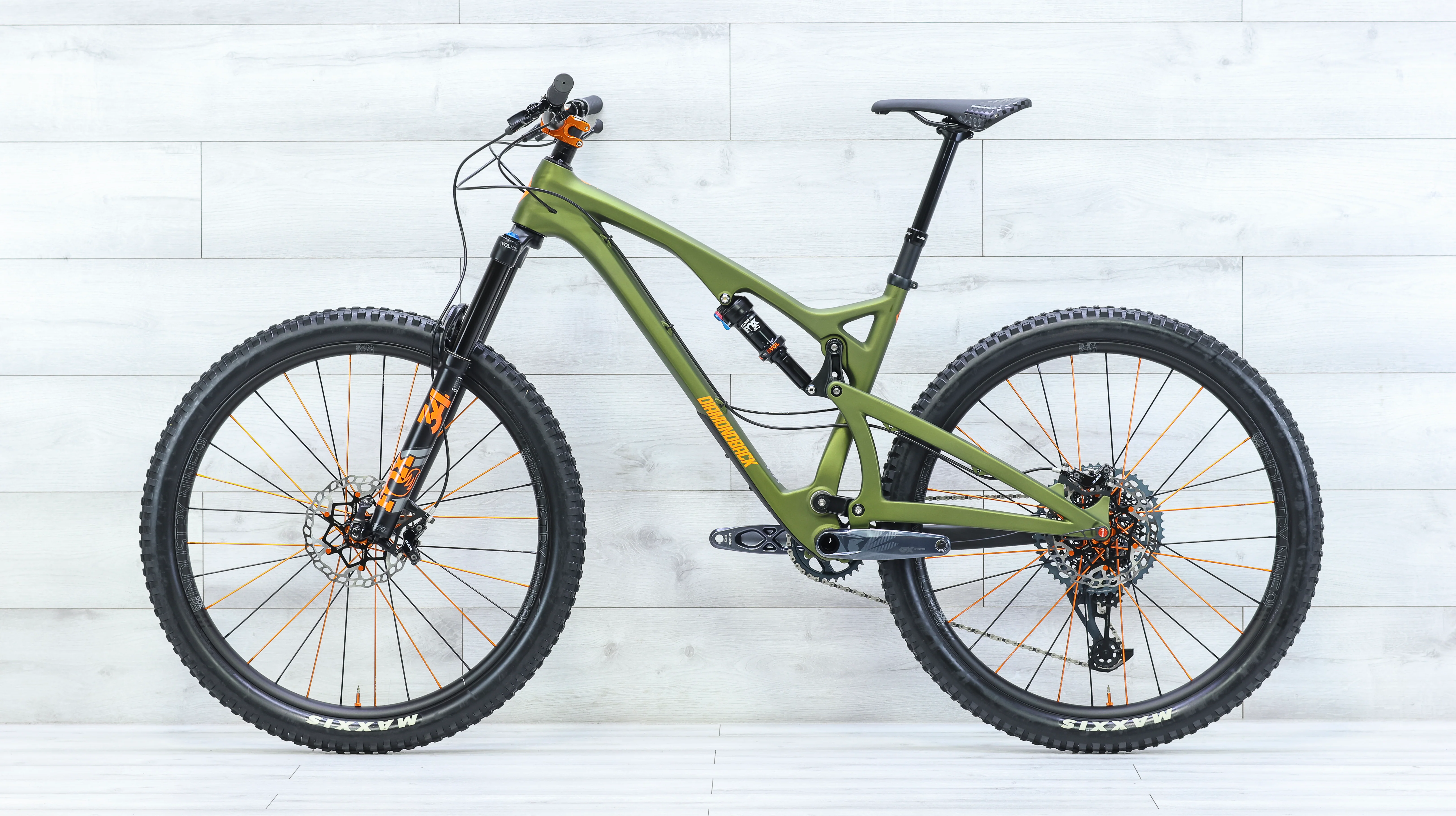 Diamondback Release 4C Mountain Bike - 2020, Medium - Image 2