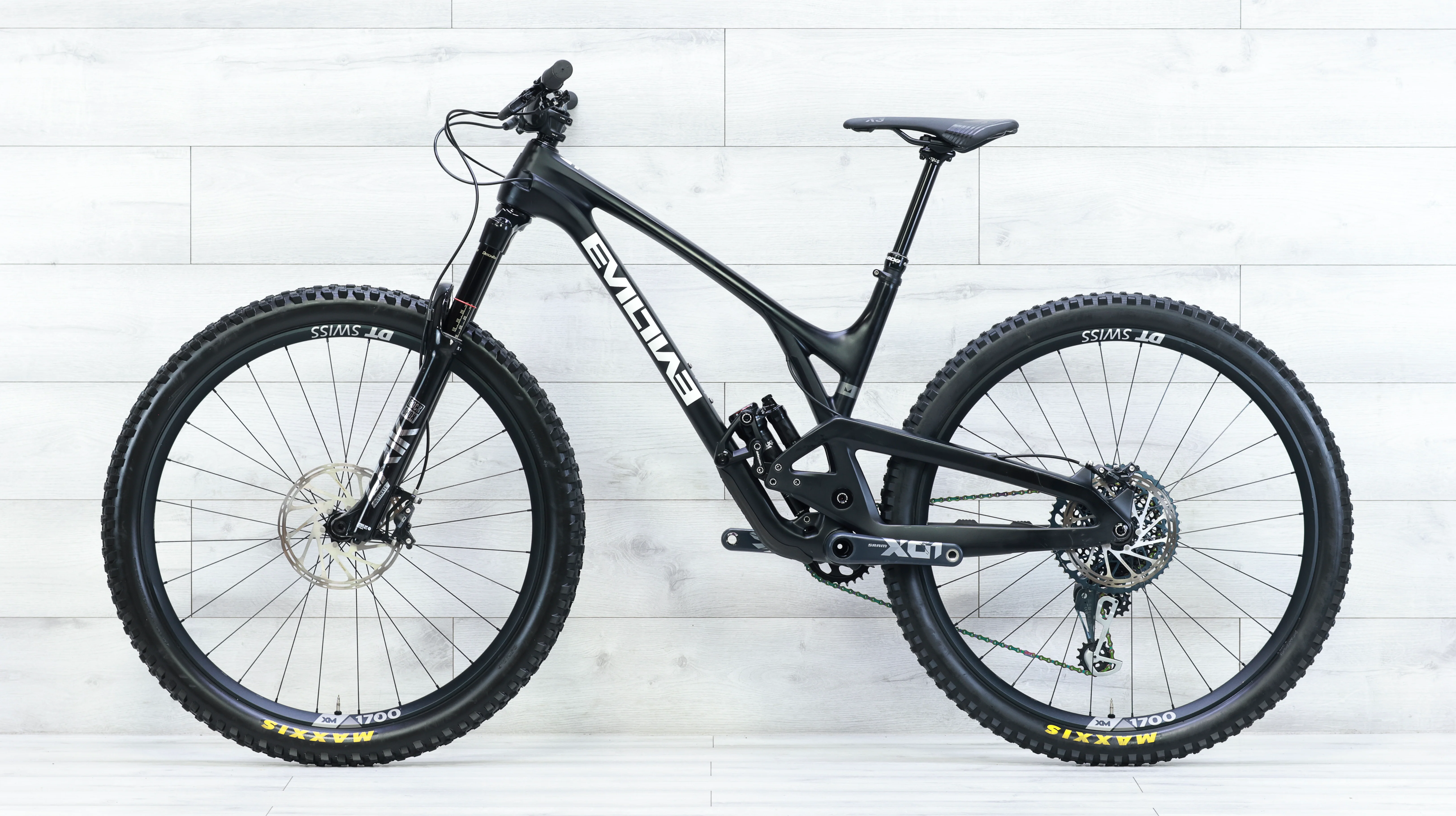 Evil Offering X01 AXS Mountain Bike - 2021, Medium - Image 2